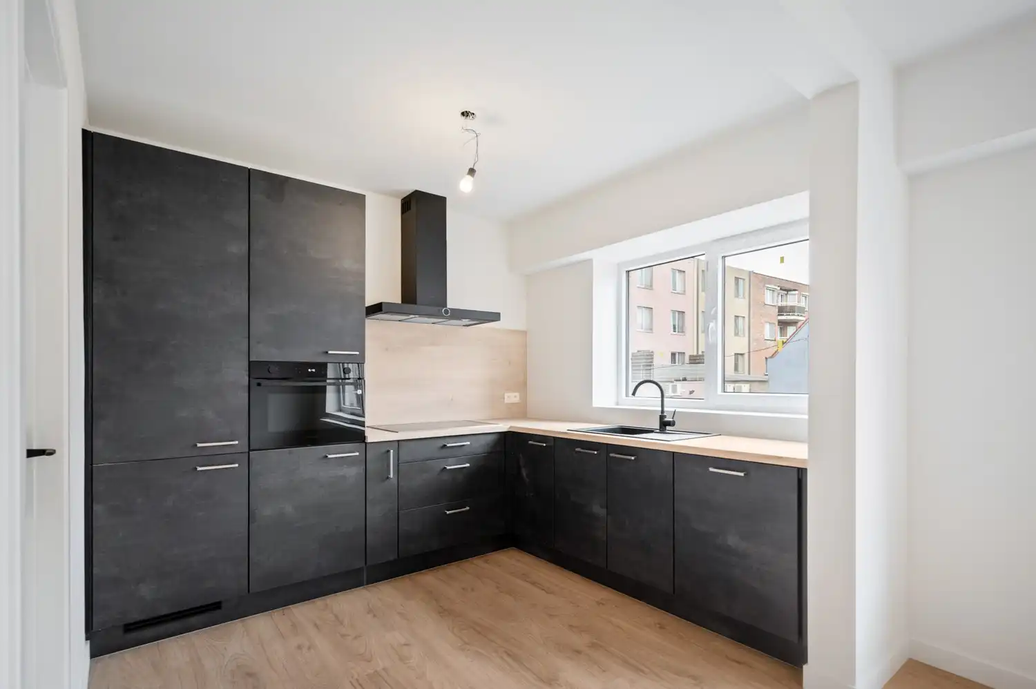 Prachtig appartement met 3 slpkrs in hartje Duffel foto 5