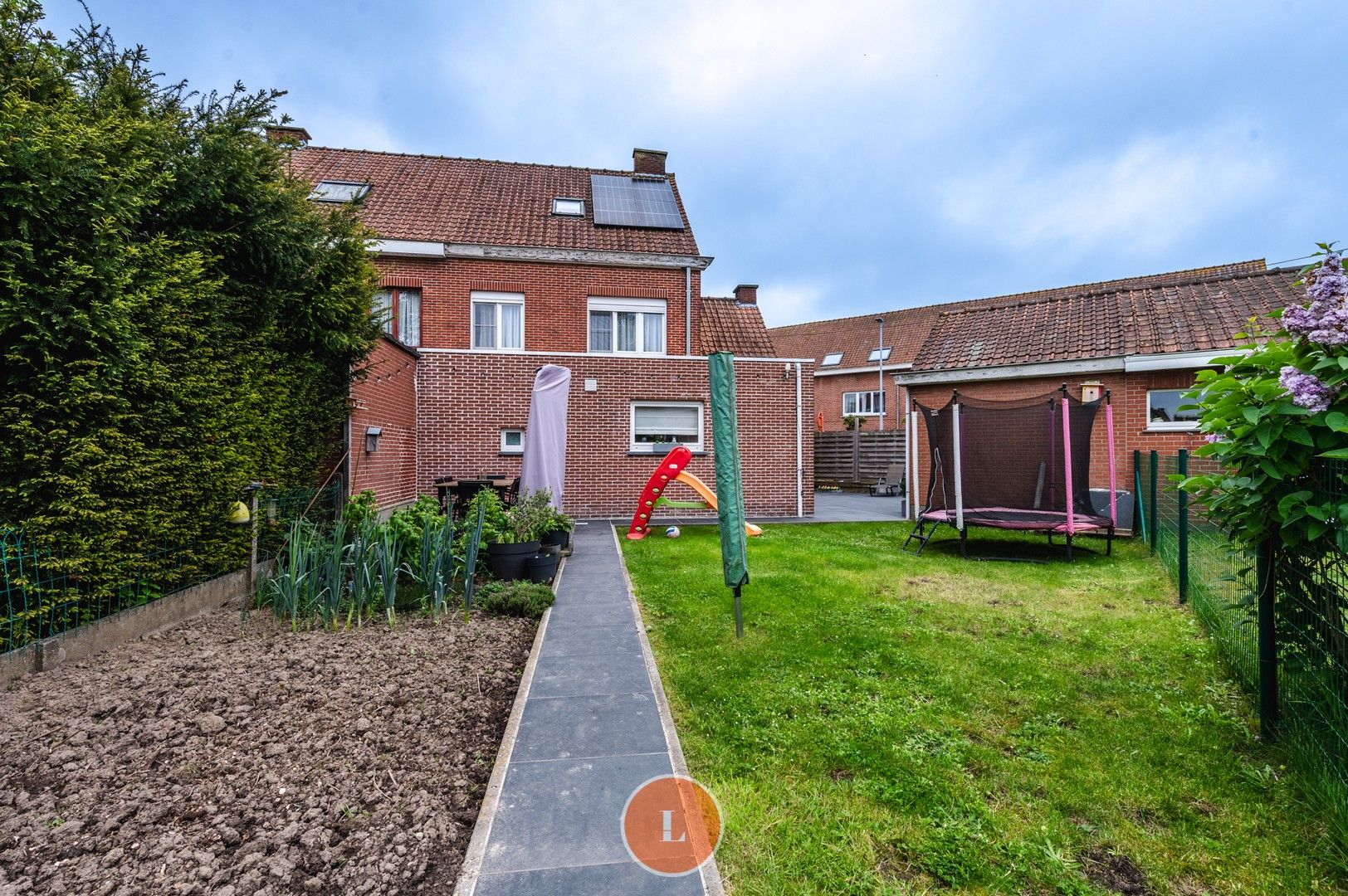 Halfopen woning te koop in Menen foto 23