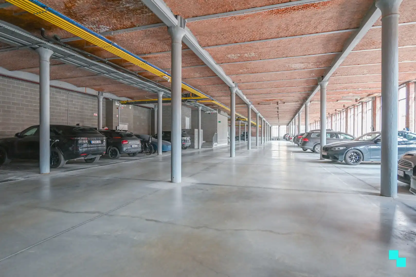 Exclusieve loft langs het water in Kortrijk! foto 32