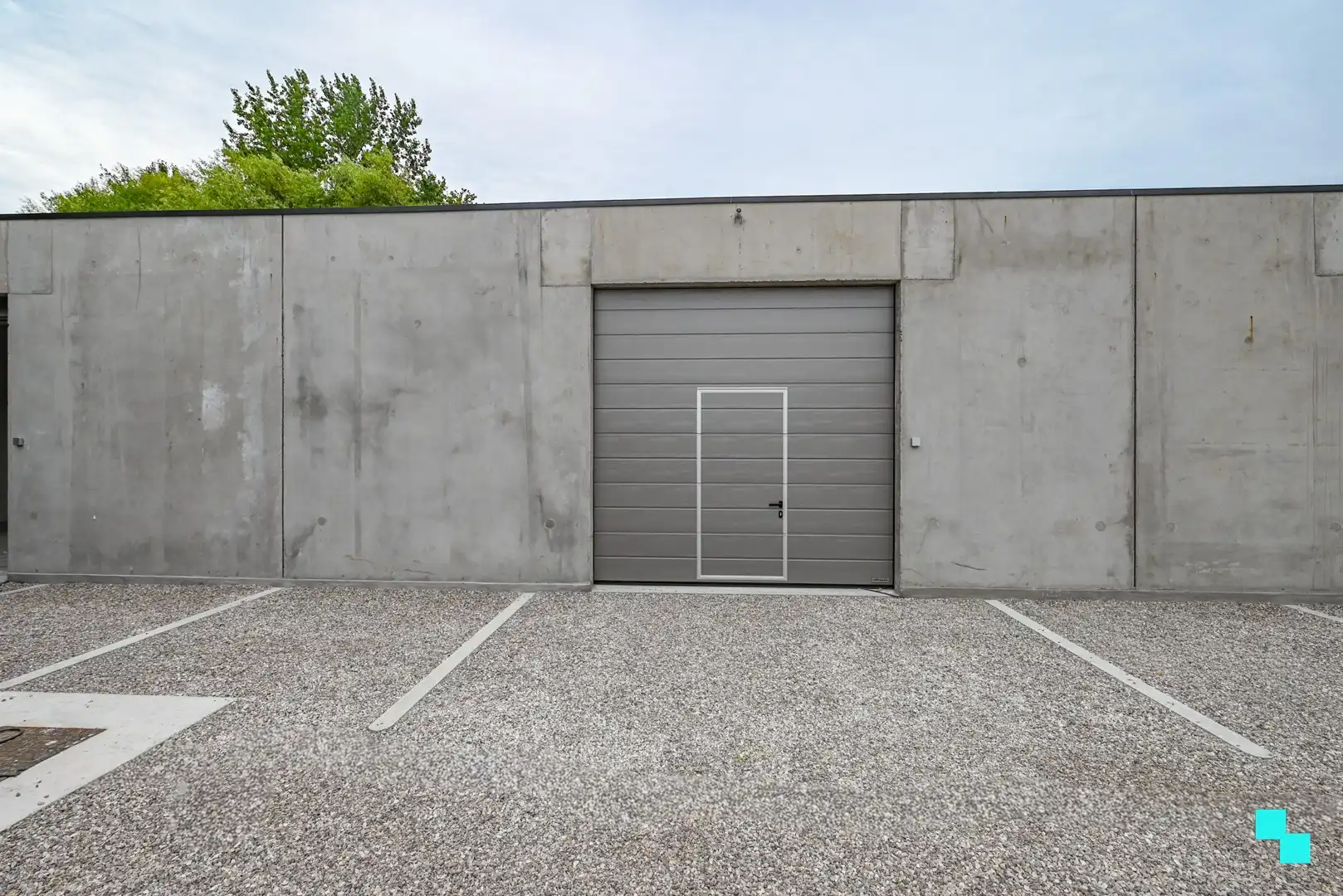 Industrieel-magazijn-logistiek te huur Krekelstraat 223/B - 8870 Izegem