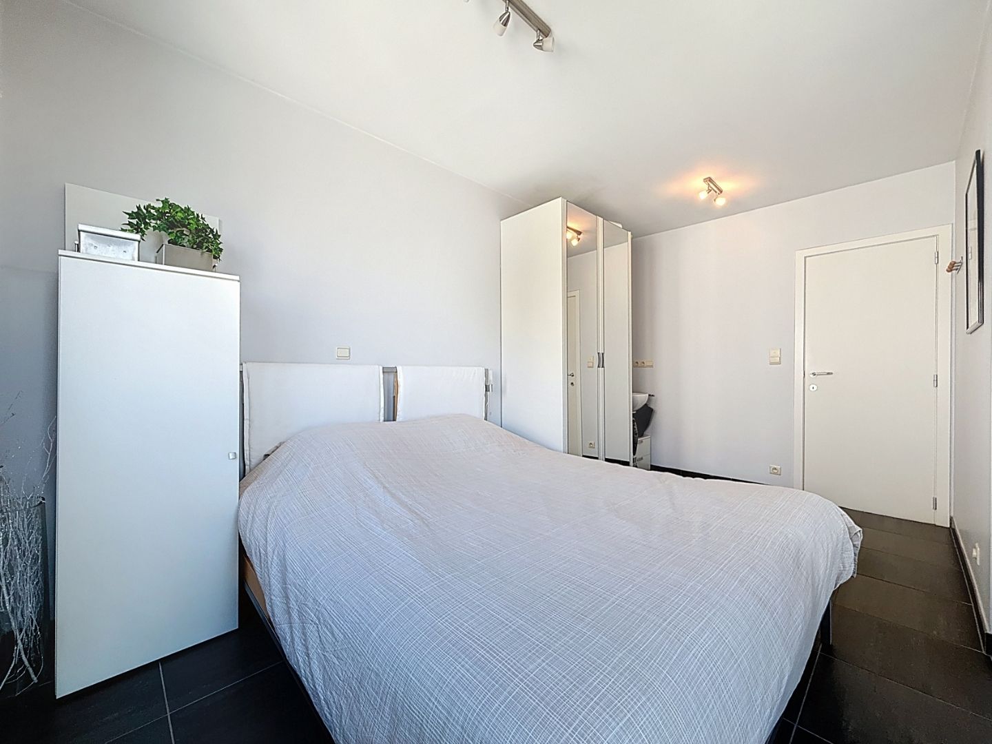 Dakappartement met twee zeer ruime terrassen op toplocatie te Oostende foto 9