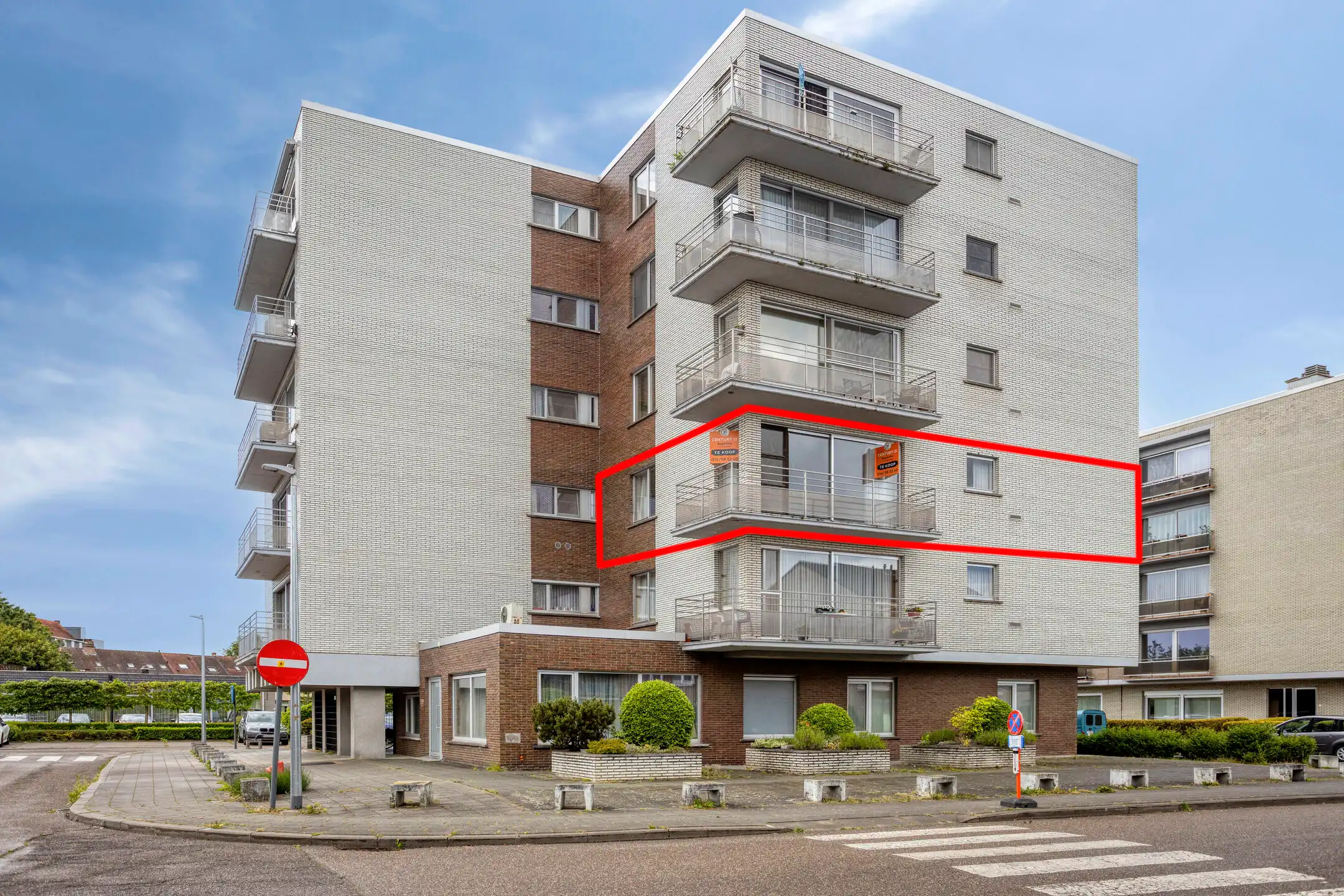 Hoofdfoto van de publicatie: Te renoveren appartement met 3 slaapkamers