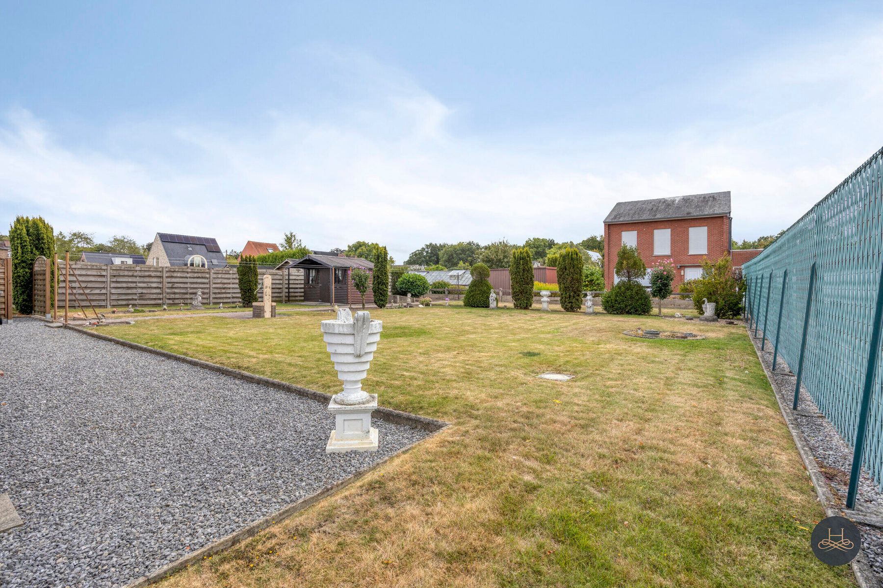 Charmante open woning met veel mogelijkheden op ruim perceel foto 6