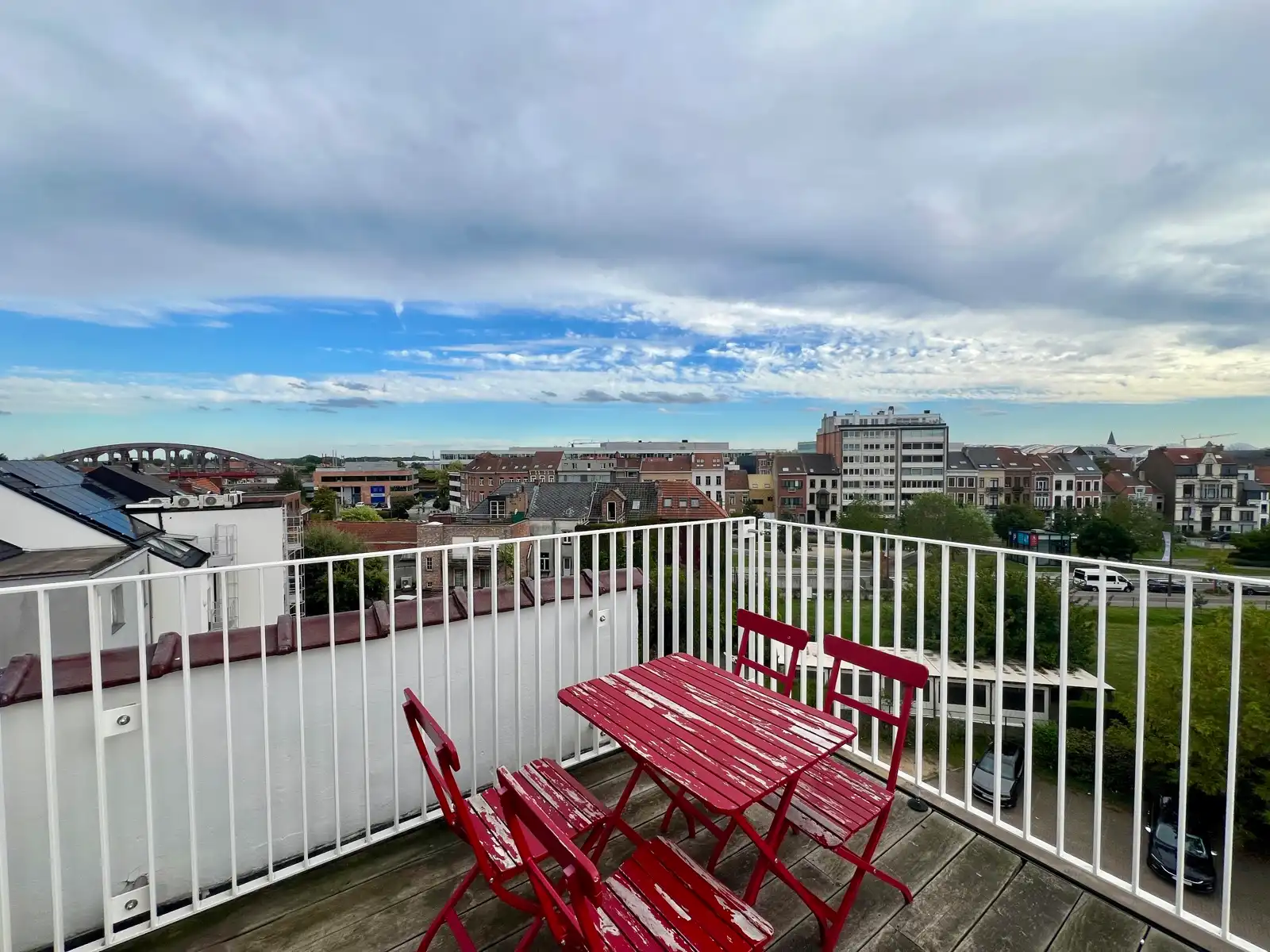Appartement te huur foto {{pictureIndex}}