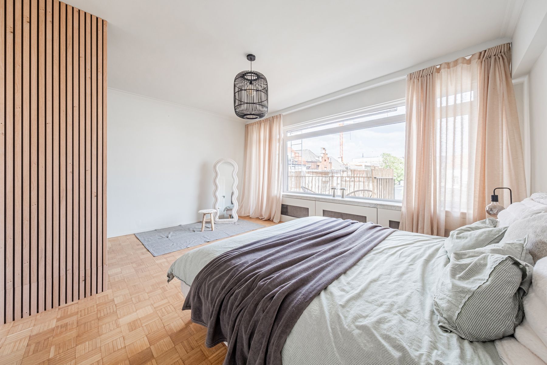 Volledig bemeubeld en gerenoveerd appartement met terras  foto 7