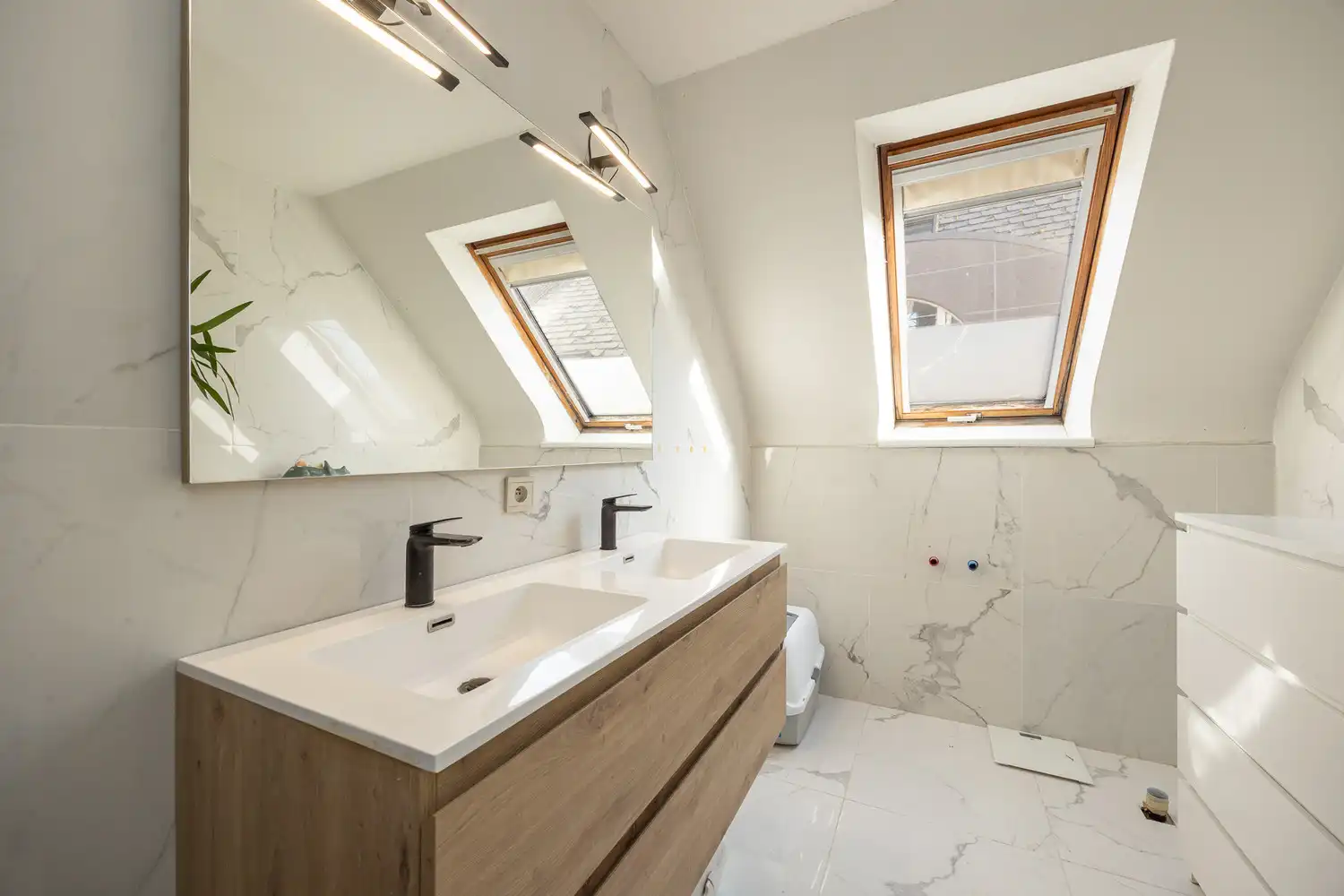 Lichtrijk wonen in het historische centrum van Antwerpen, met Scheldezicht vanuit de leefruimte! foto 17