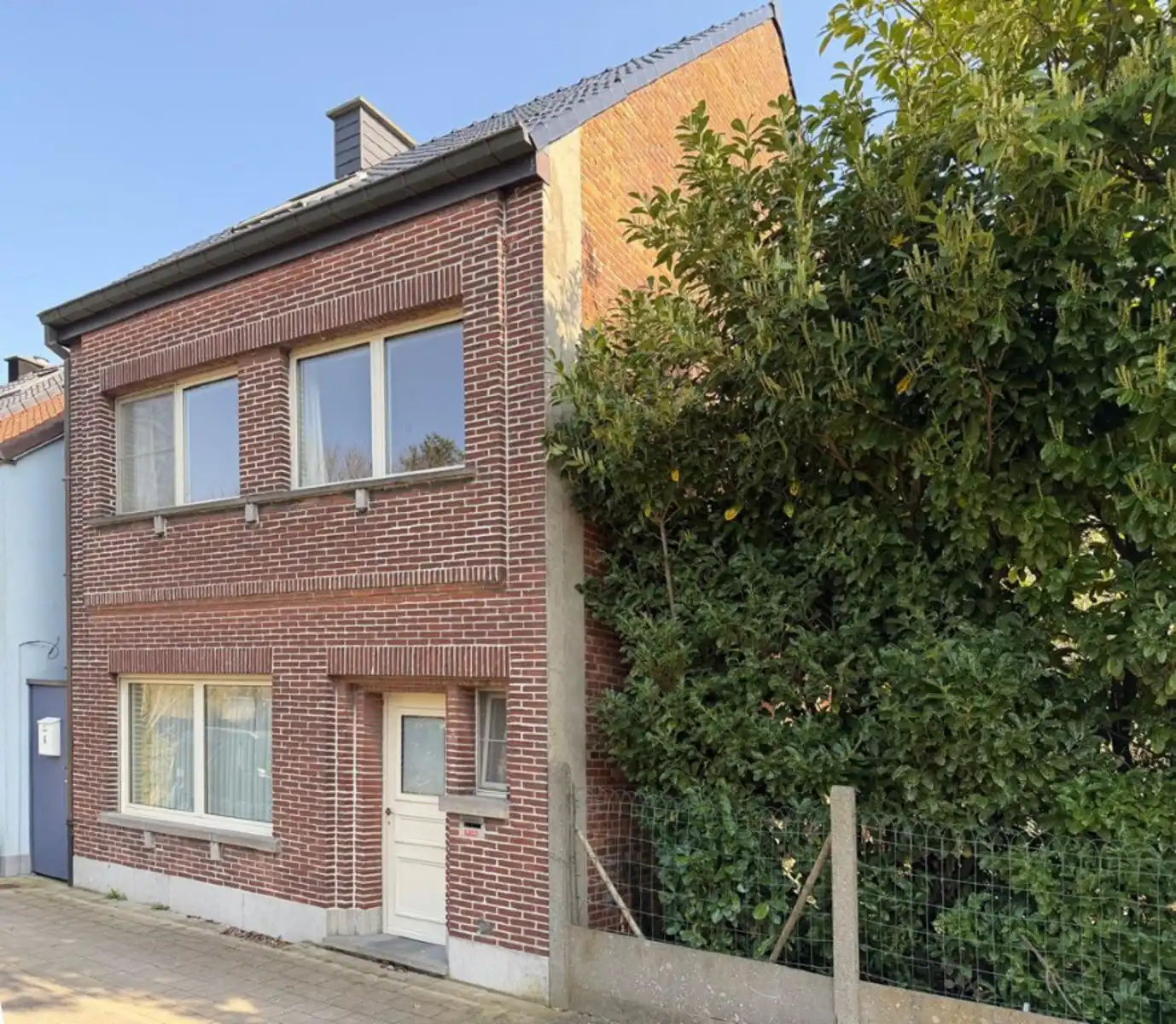 Ruime woning met 3 slaapkamers foto 2