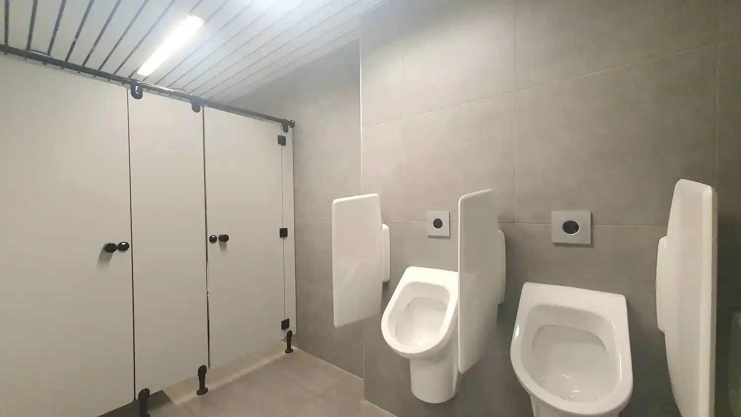 500m² kantoren met 350m² magazijn foto 21