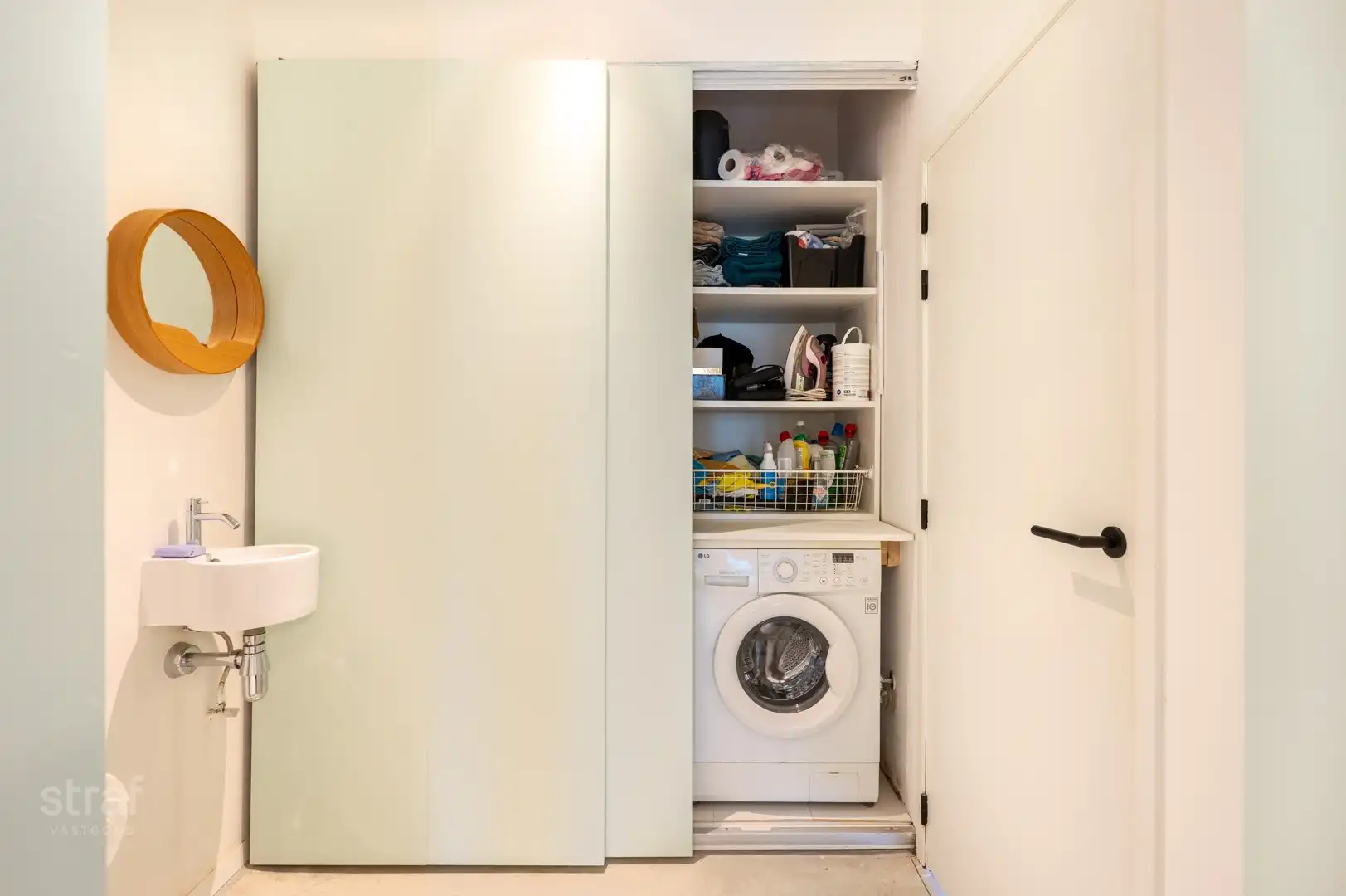 Gelijkvloerse woning met uniek, eindeloos zicht op het bos in Kruibeke foto 21