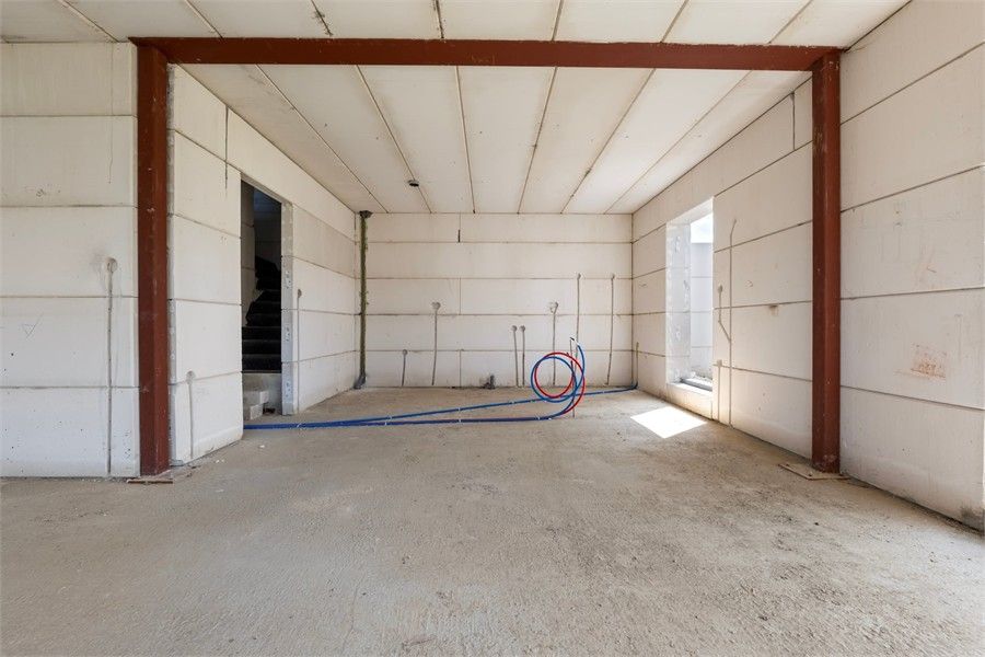 CASCO HALFOPEN BEBOUWING IN MODERNE STIJL MET CARPORT IN ALKEN foto 12