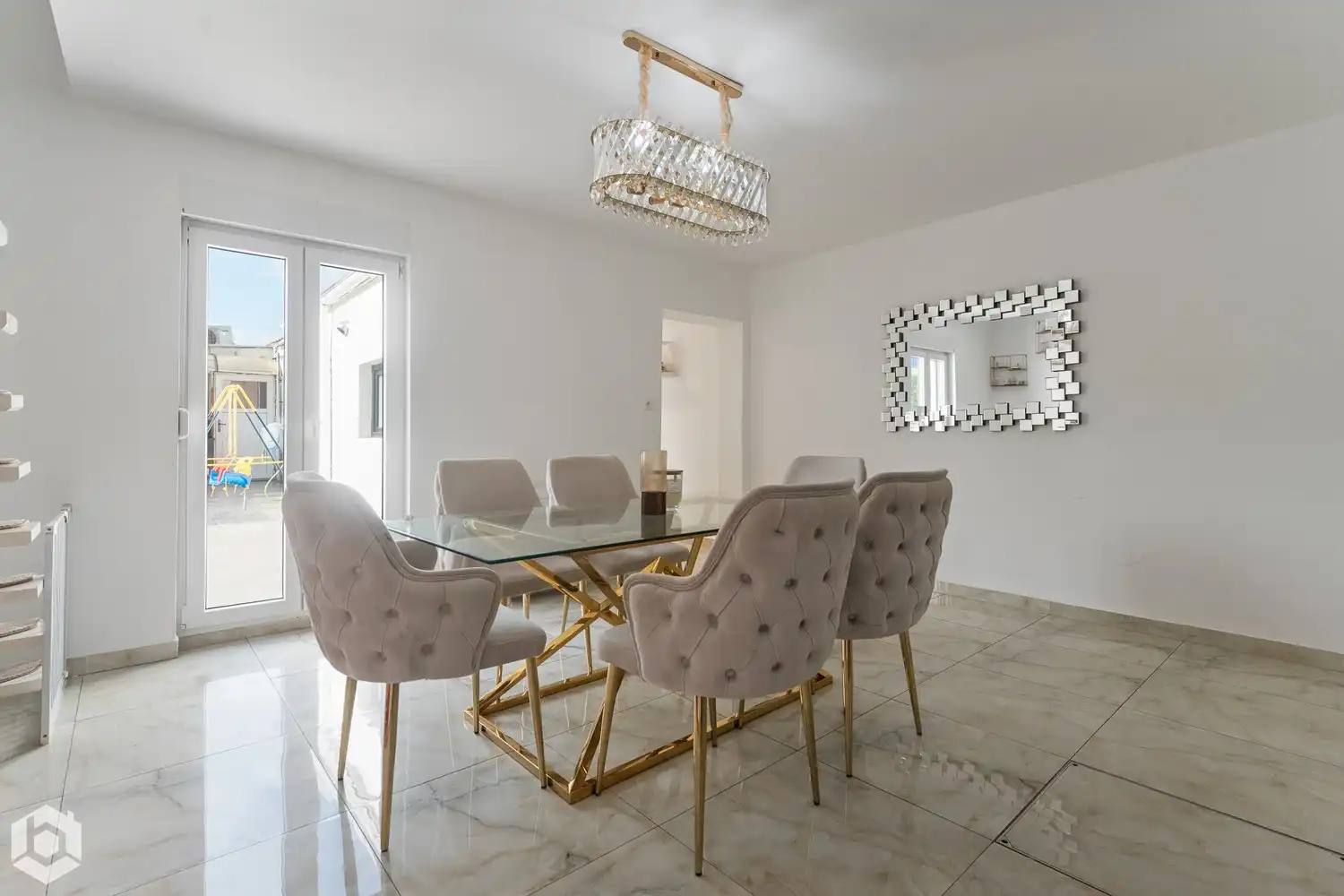 Instapklare woning met 4 slpkrs op een goede locatie te Mechelen foto 4