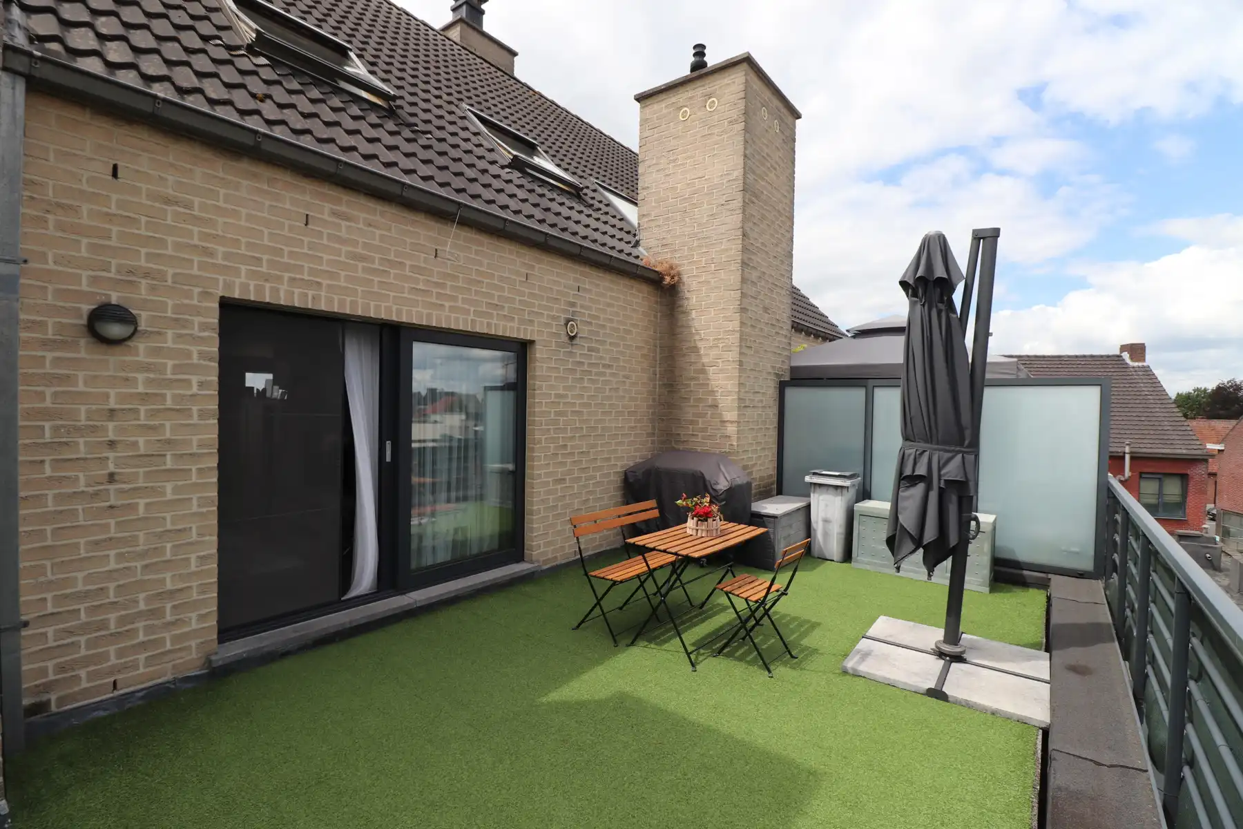 Duplex-appartement met lift, terras en garage. foto 15