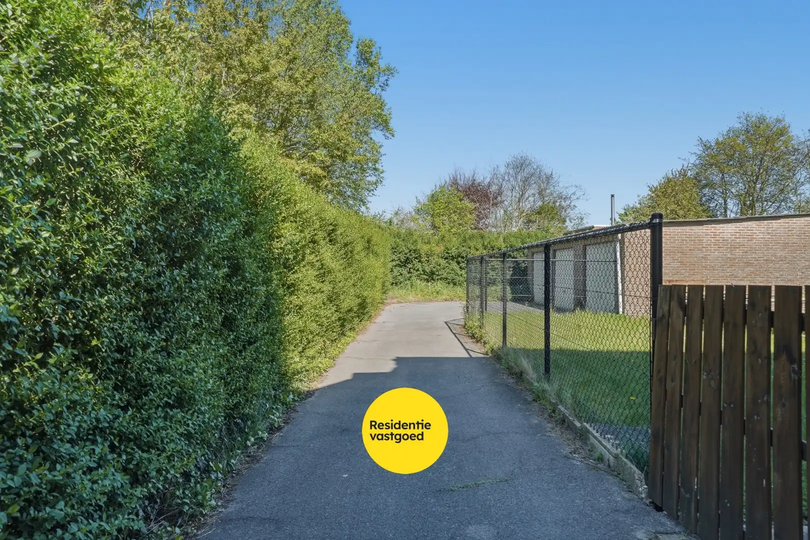 Garagebox in centrum Oudenburg foto 4