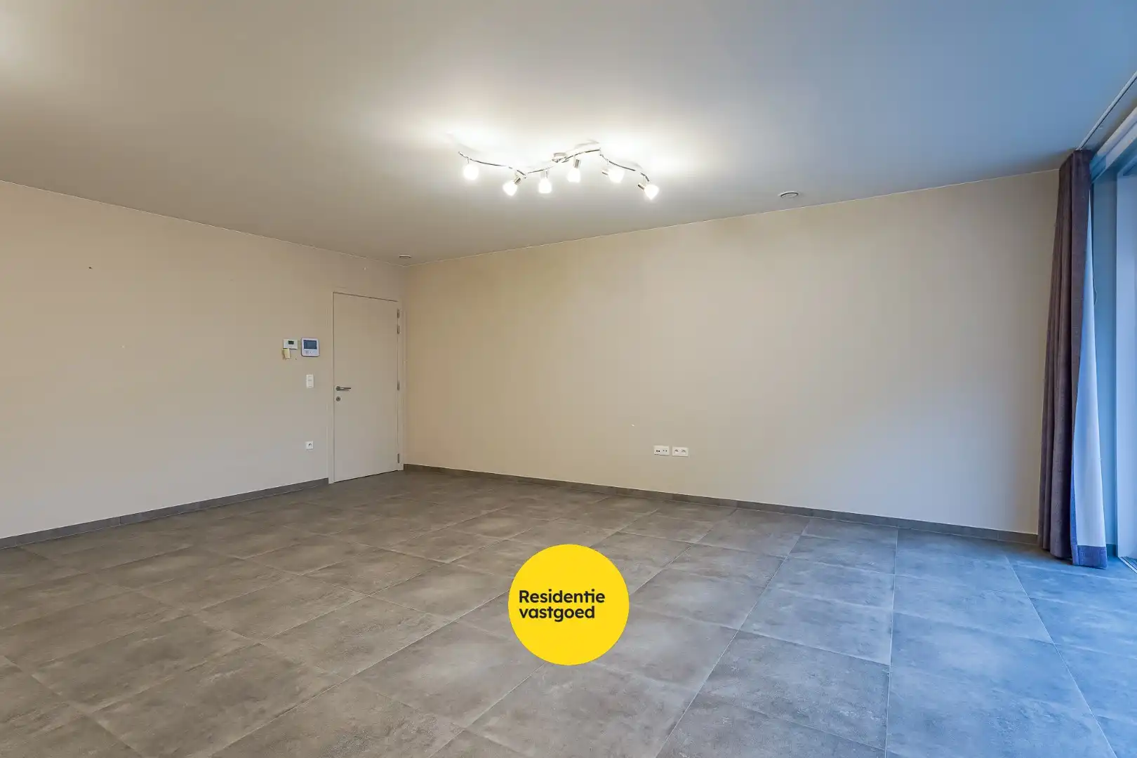 Prachtige assistentiewoning in hartje Aartrijke foto 3