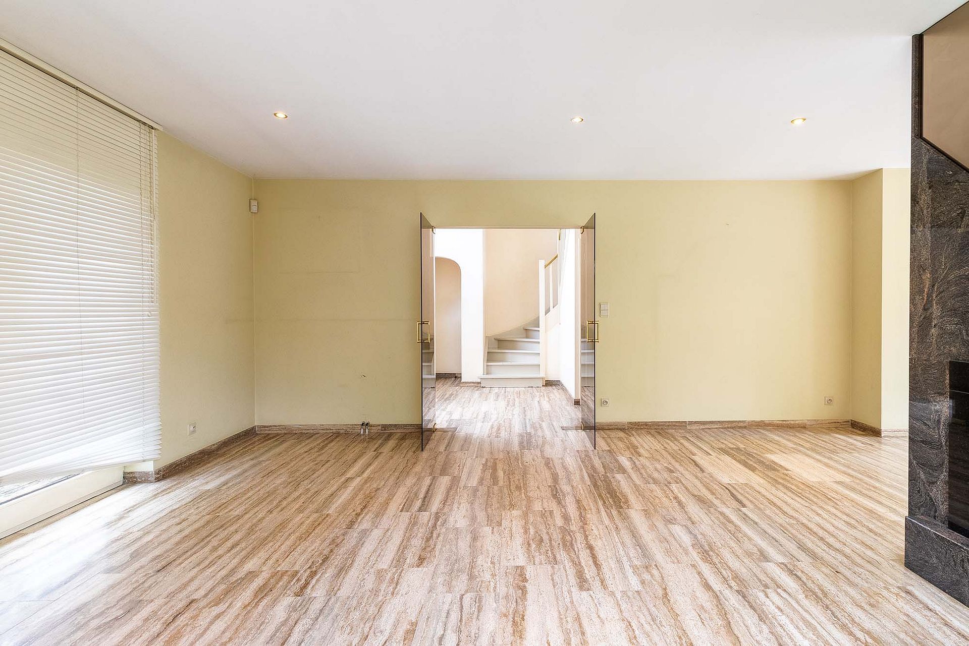 Vrijstaande ruime woning in Hove met 5 slaapkamers foto 8