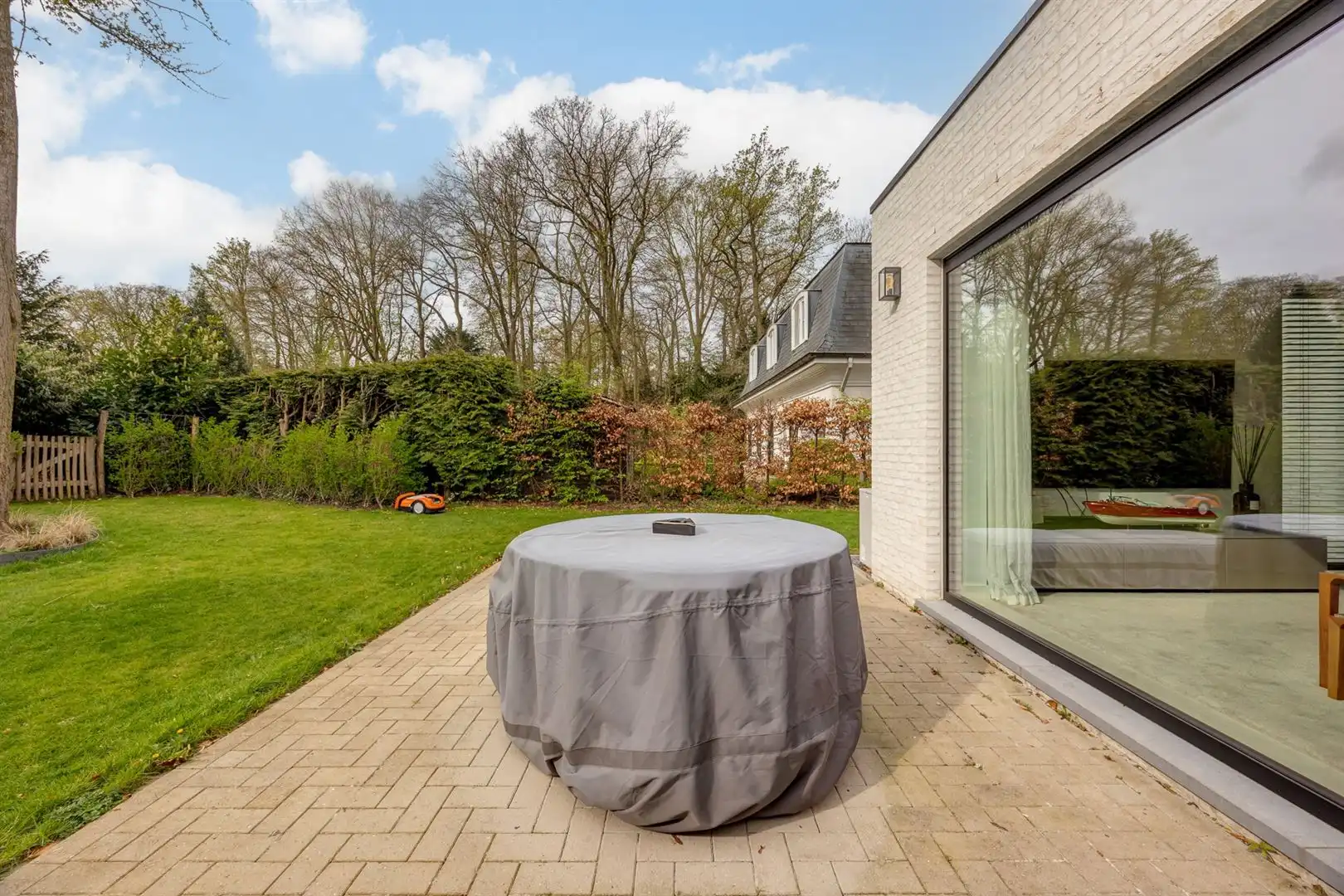 Luxewoning met tuin en privébos foto 25