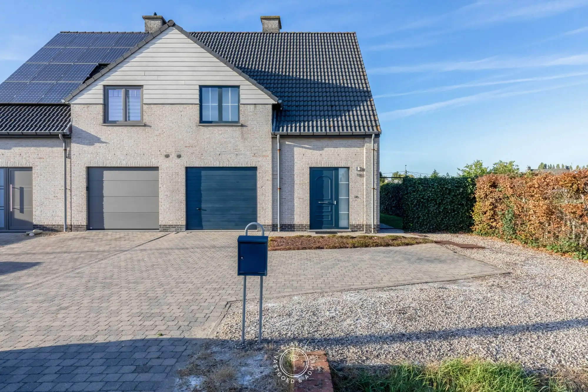 Comfortabel wonen op een ideaal perceel foto {{pictureIndex}}