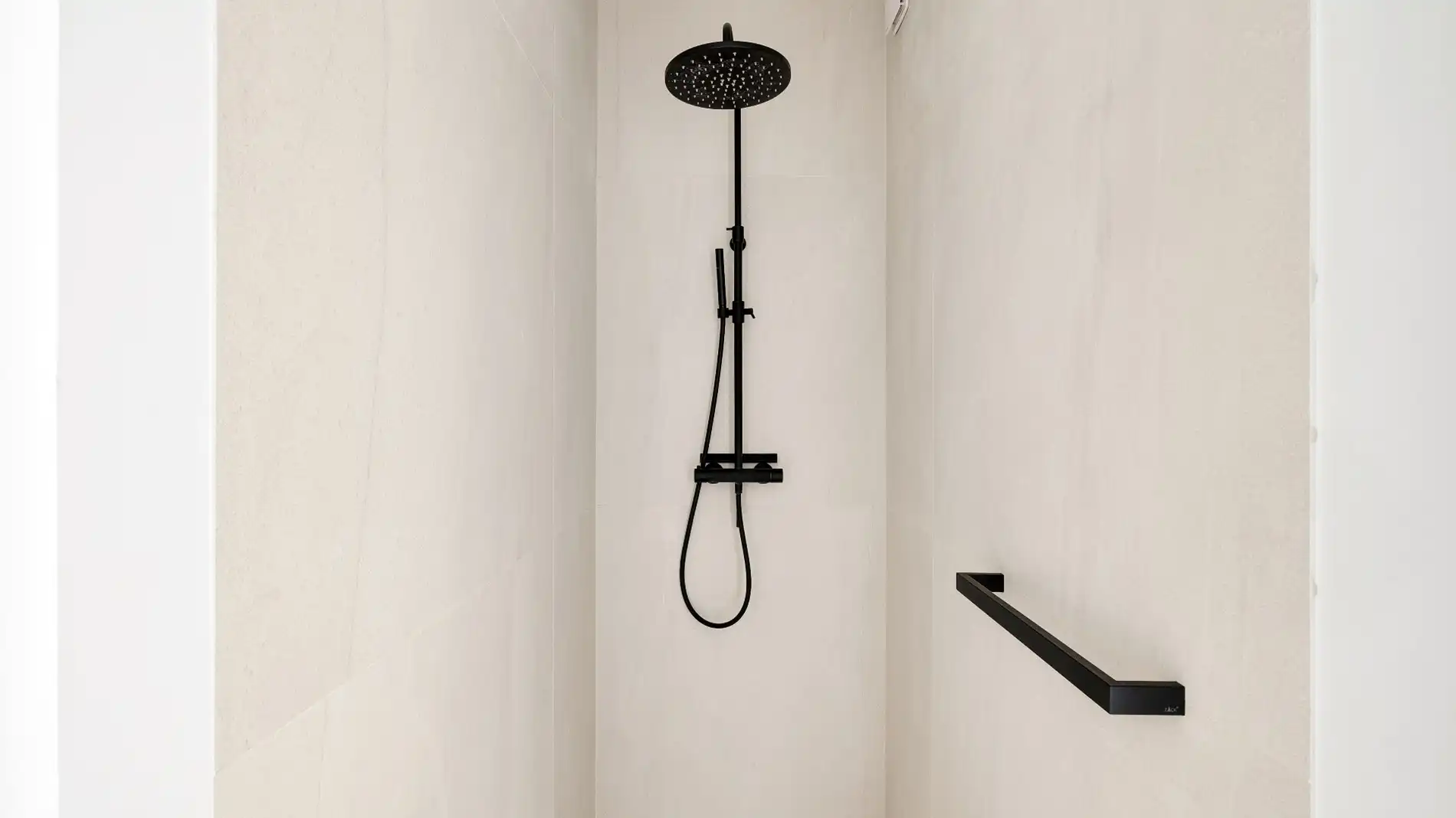 Mooi gerenoveerd, zuidwest georiënteerd HOEKappartement centraal gelegen op de Lippenslaan te Knokke. foto 20