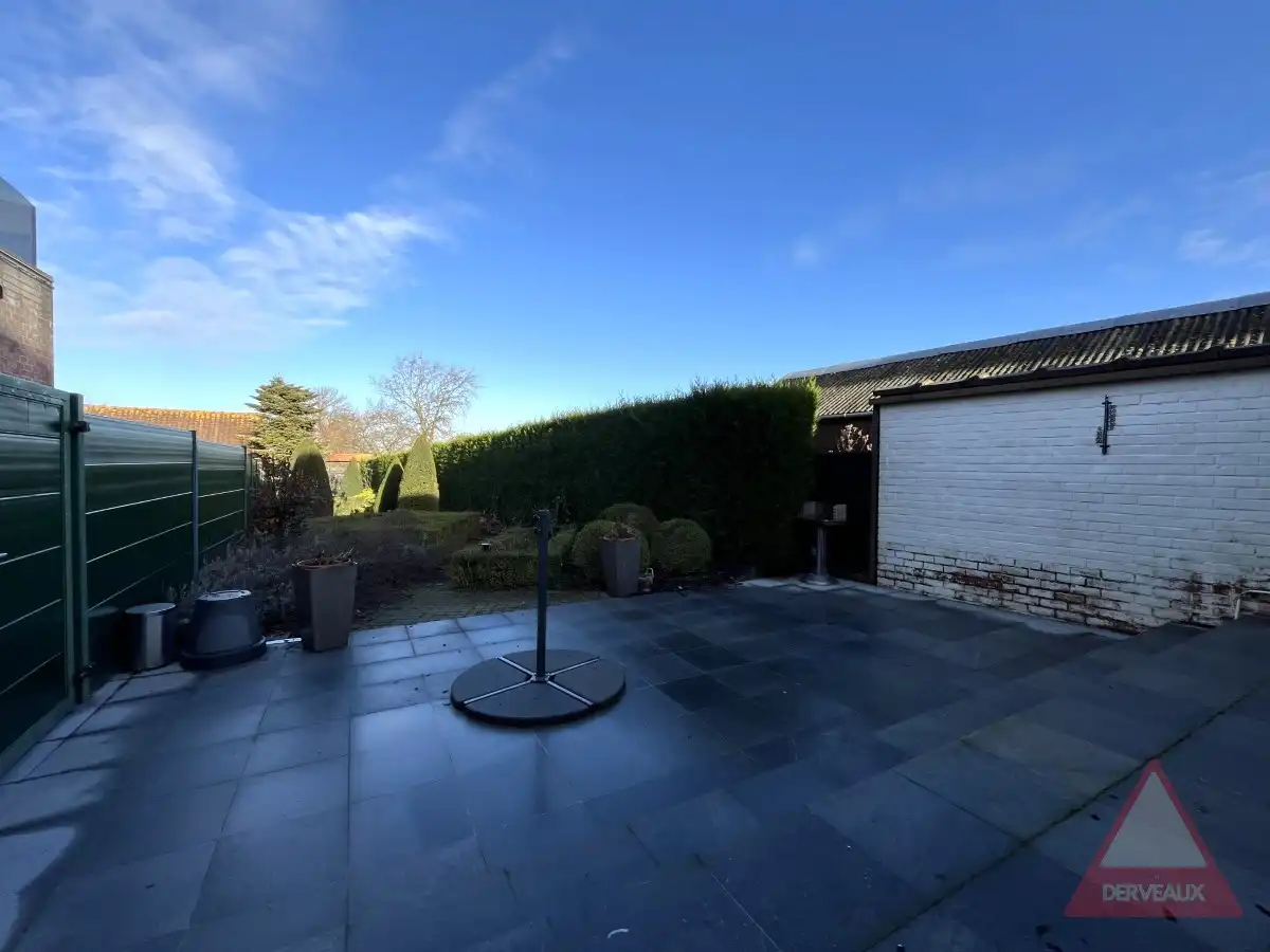 Zonnebeke – Woning met ruime tuin en uitweg achteraan foto 10
