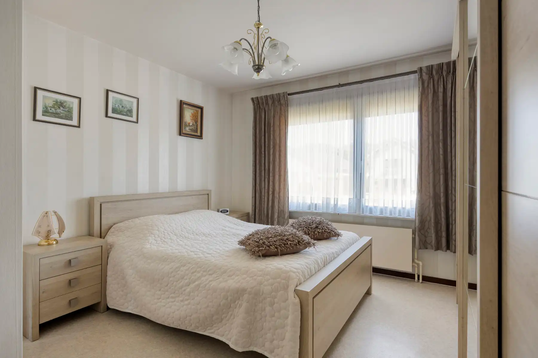 Vrijstaande woning op een perceel van 10a 20ca in een rustige, landelijke omgeving foto 12