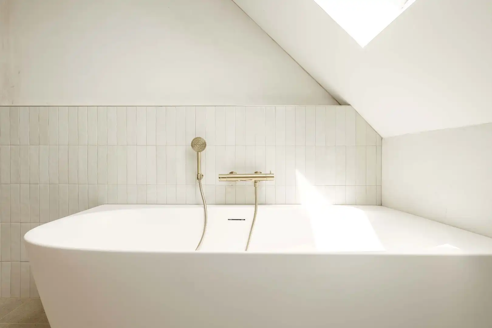 PRACHTIG TOTAAL GERENOVEERDE GEZINSWONING MET 3 SLAAPKAMERS foto 17