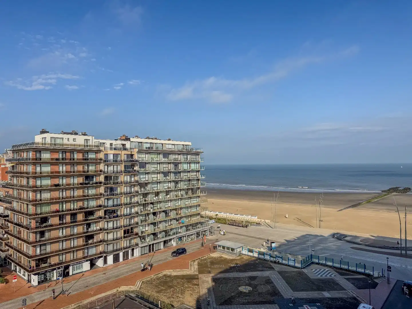 Zongericht appartement met zeezicht op de 8e verdieping. foto 18