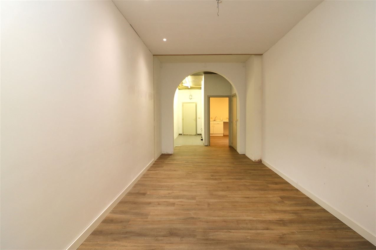 Winkel-of kantoorruimte nabij de Grote Markt foto 19