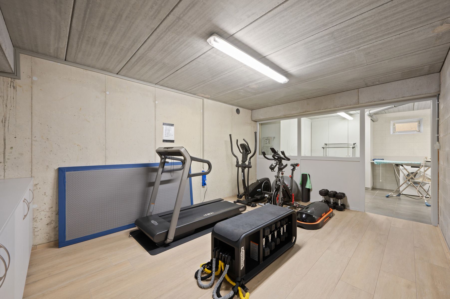 Prachtige villa in tijdloze architectuur te SCHRIEK foto 31