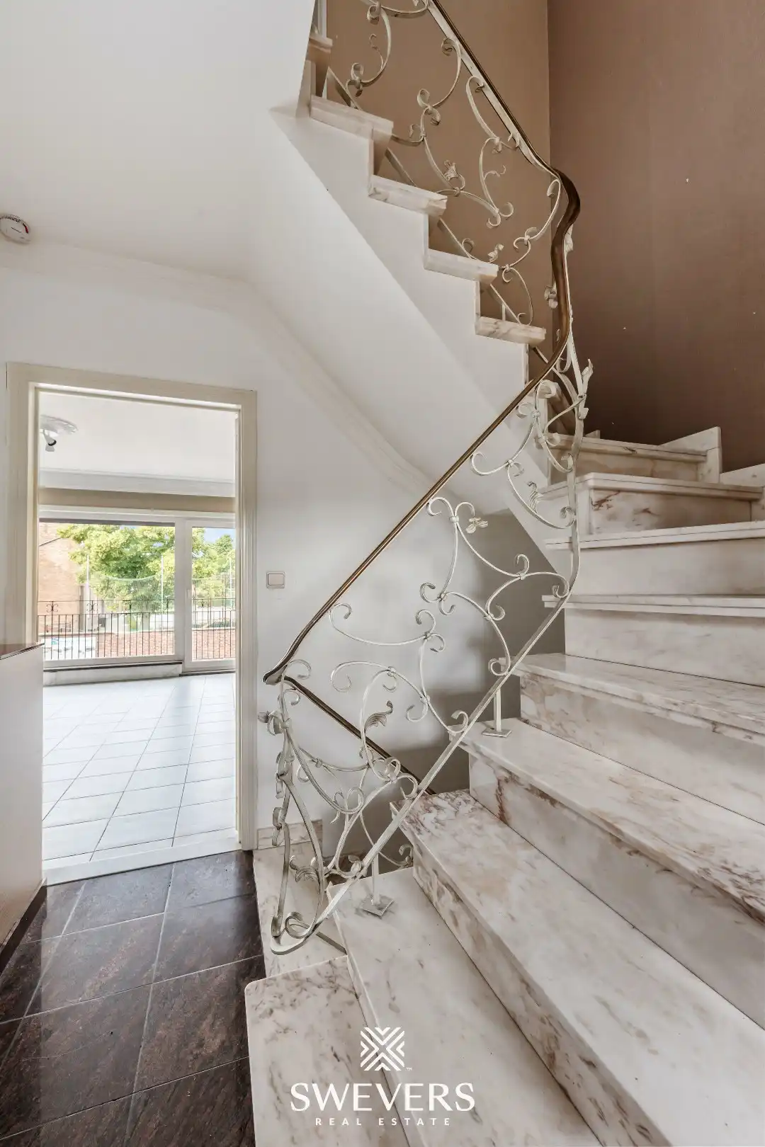 Veelzijdig handelspand met ruim duplex appartement: wonen, ondernemen én investeren onder één dak in centrum Alken foto 39