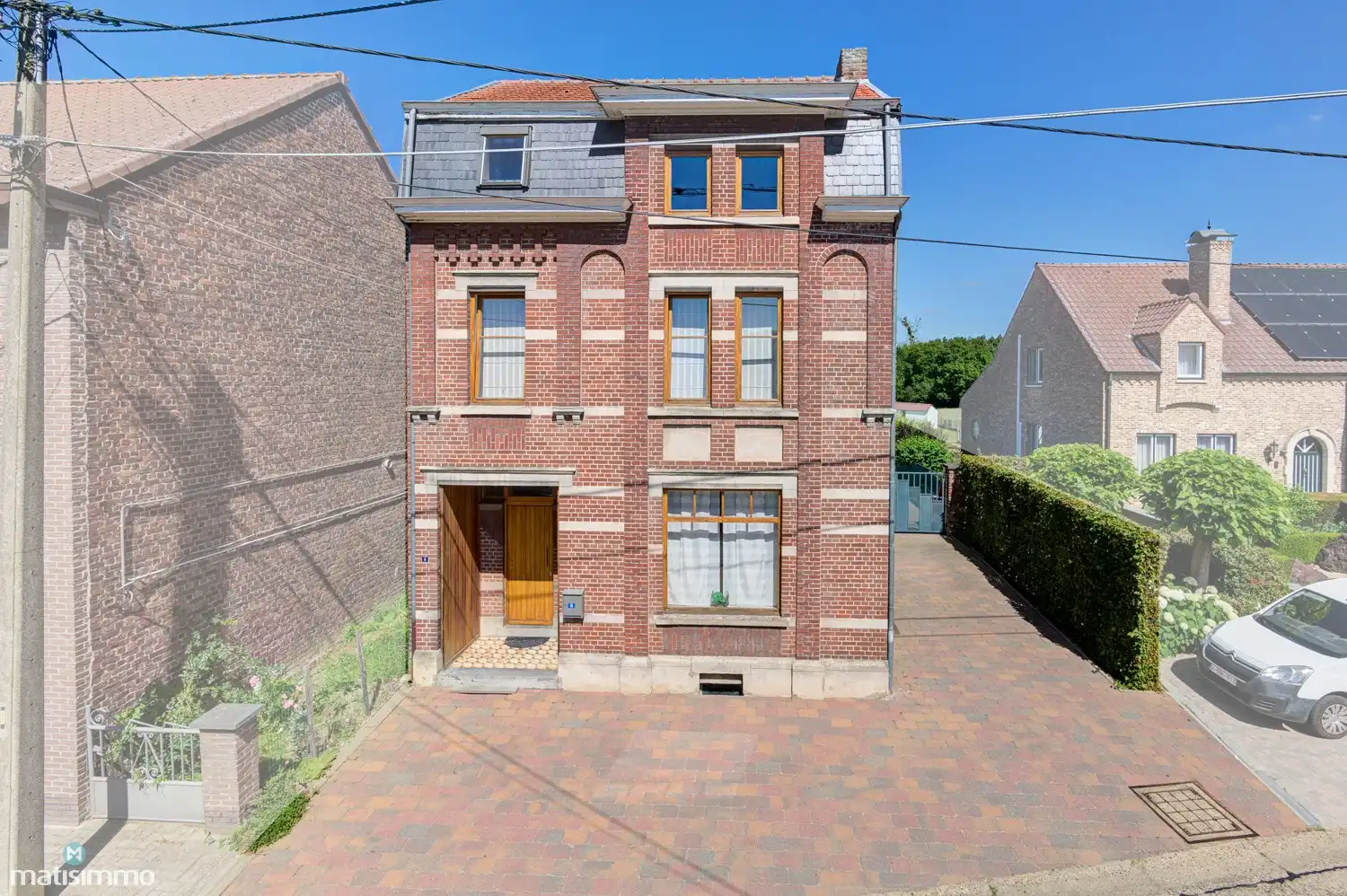 Hoofdfoto van de publicatie: CHARMANTE EN RIANTE EENGEZINSWONING MET 4 RUIME SLAAPKAMERS, 2 BADKAMERS, OPSLAGRUIMTE/WERKHUIS EN UITGESTREKTE TUIN (1.355 M²) IN GROTE-SPOUWEN
