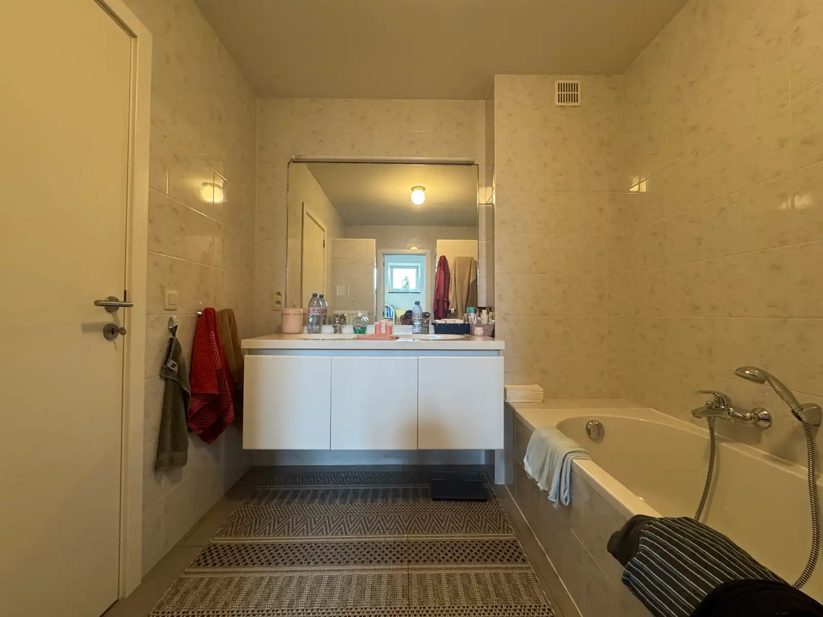 Te huur: 3 slaapkamers appartement met ruim terras te Erpe! foto 13