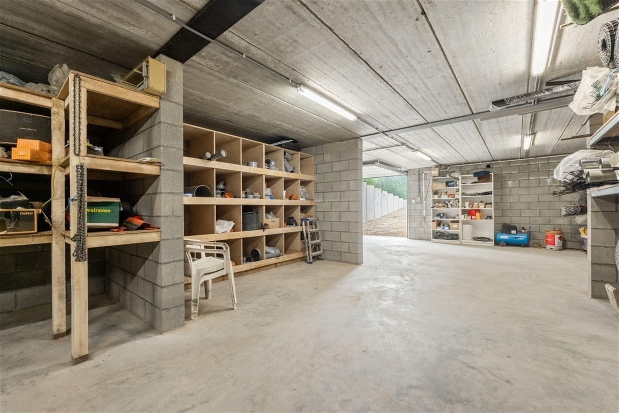 UNIEKE LANDELIJKE GEZINSWONING MET BIJBOUW VAN 320M² OP PRACHTIG PERCEEL  foto 68