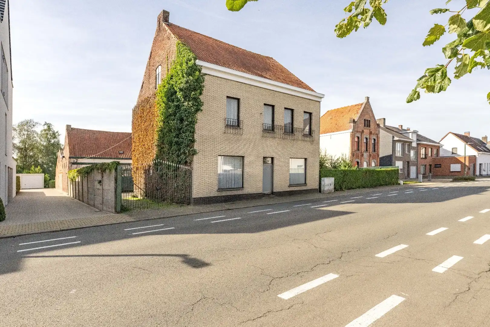 PROJECTGROND OP GUNSTIGE LOCATIE TE PITTEM foto 3