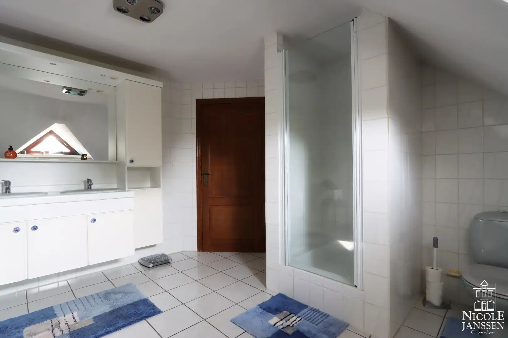 Goed onderhouden gezinswoning met diepe tuin met zwembad foto 17