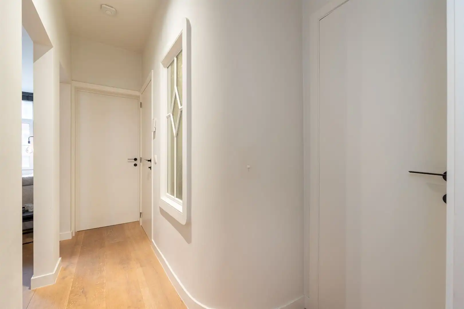 Wegdromen in een Art-deco appartement foto 9