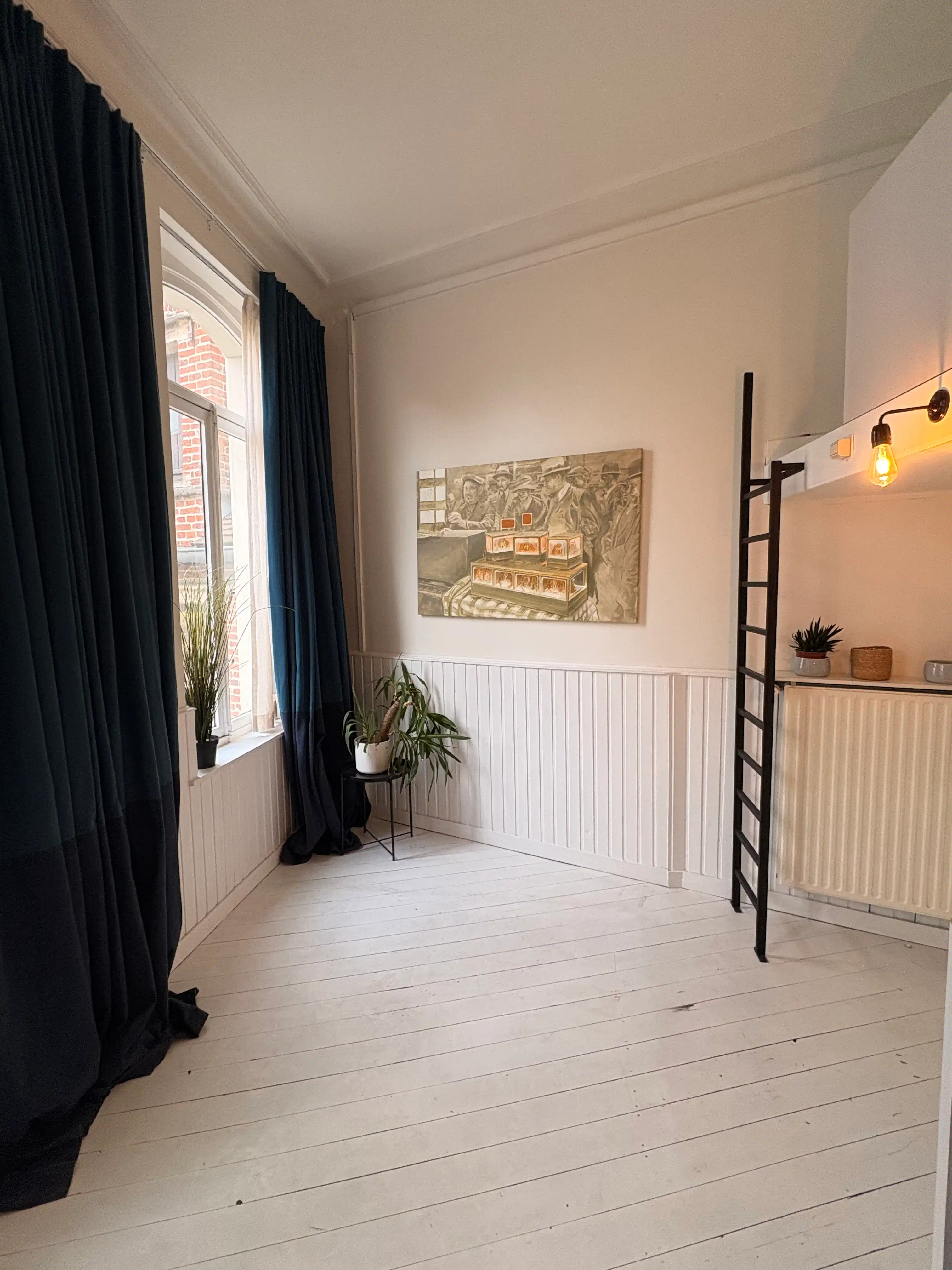 Handelspand met drie studio’s te koop op topligging in Gent foto 6