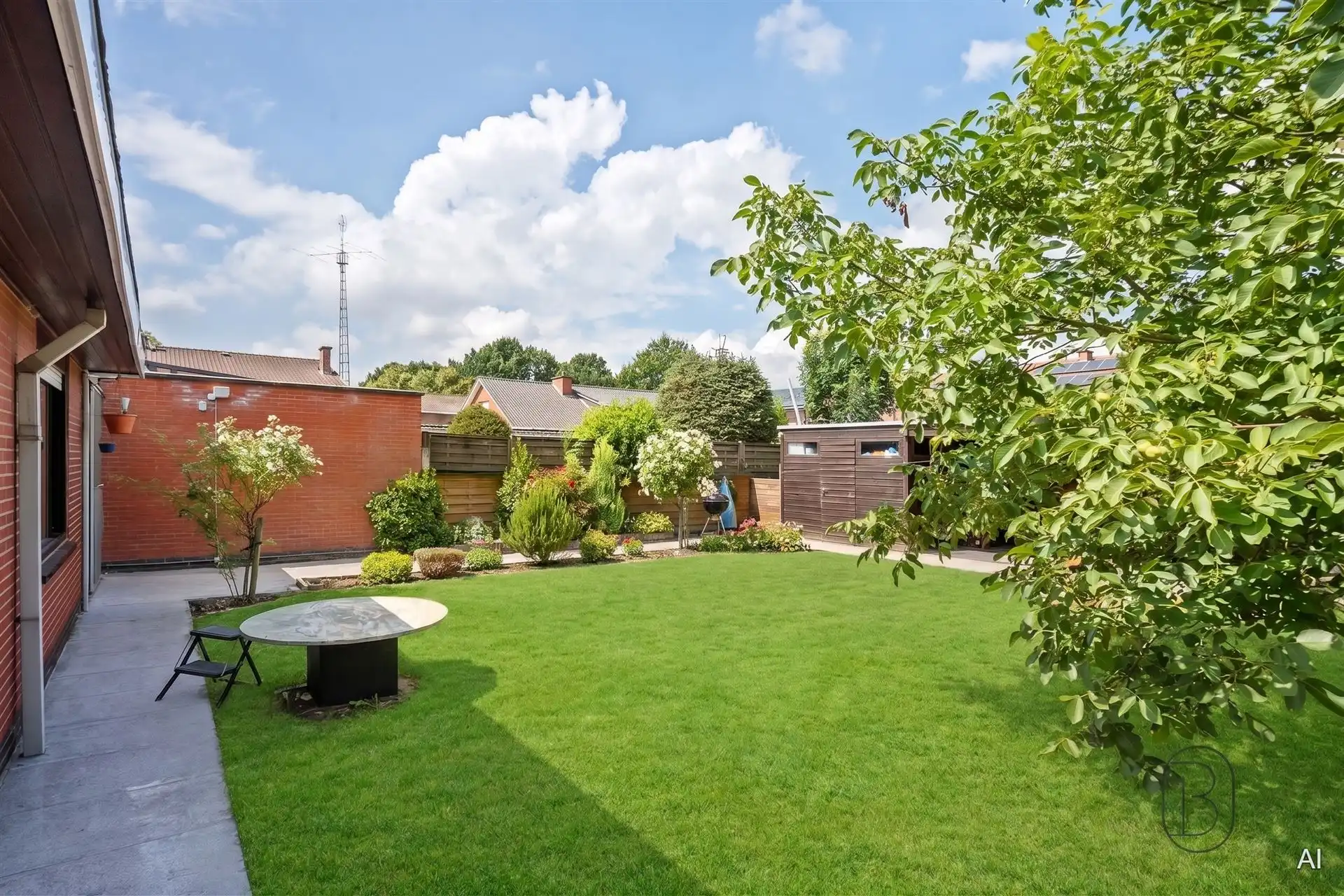 Instapklare woning met 3 slk in een rustige wijk foto 4