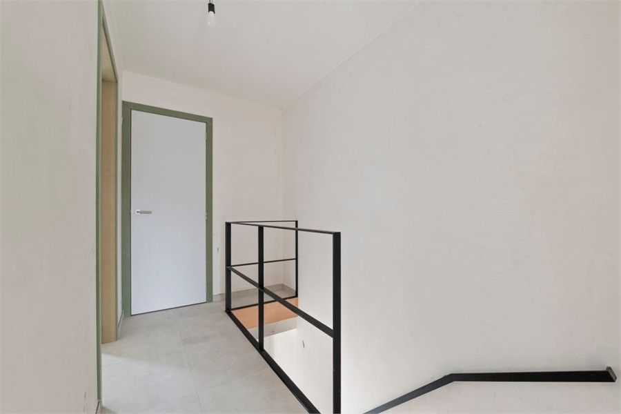 KNAPPE NIEUWBOUWWONING IN HET CENTRUM VAN BORGLOON (MOGELIJKHEID AANKOOP 6% BTW) foto 24