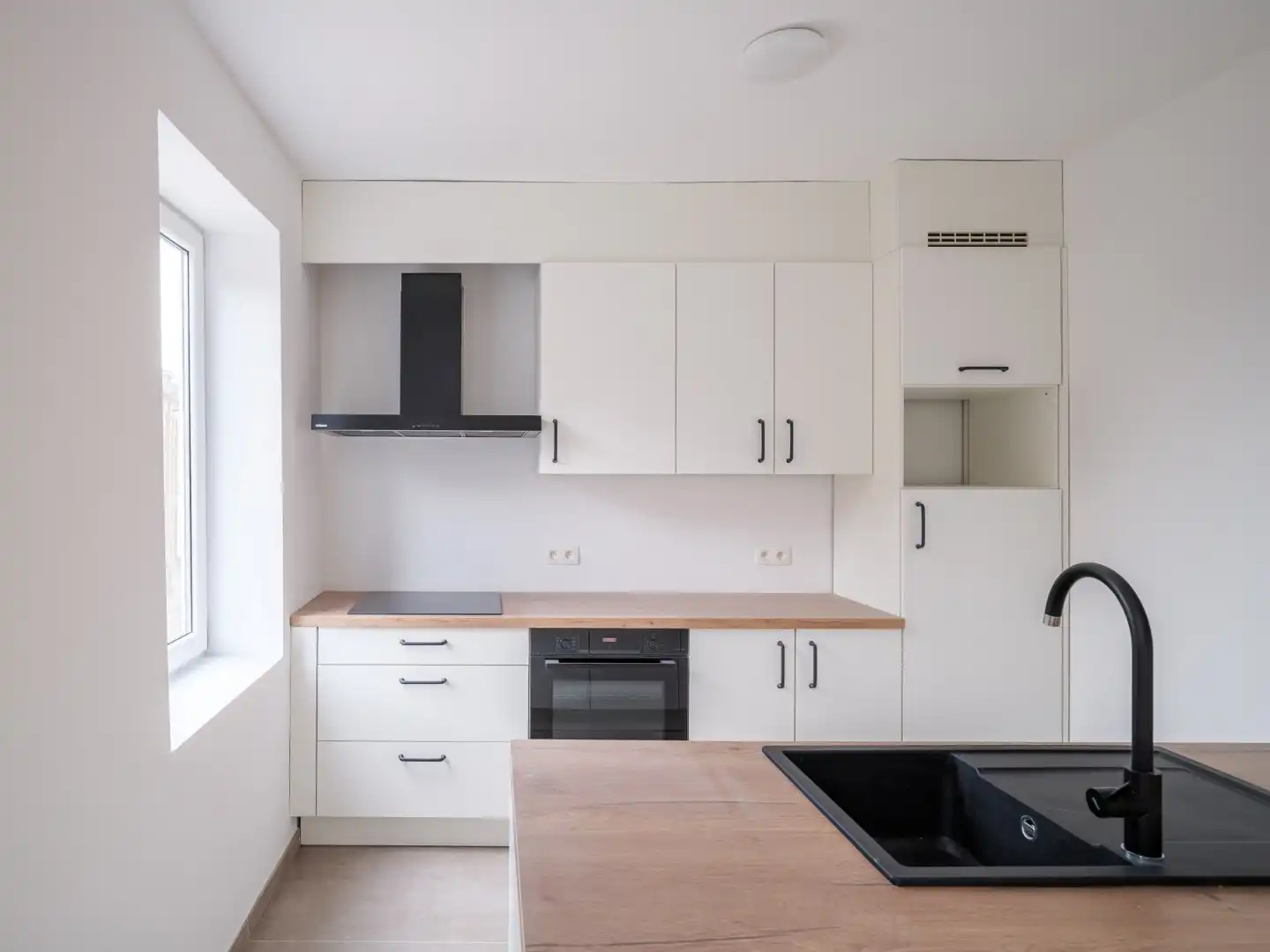 Gerenoveerd appartement aan de Gentse stadsrand foto 3