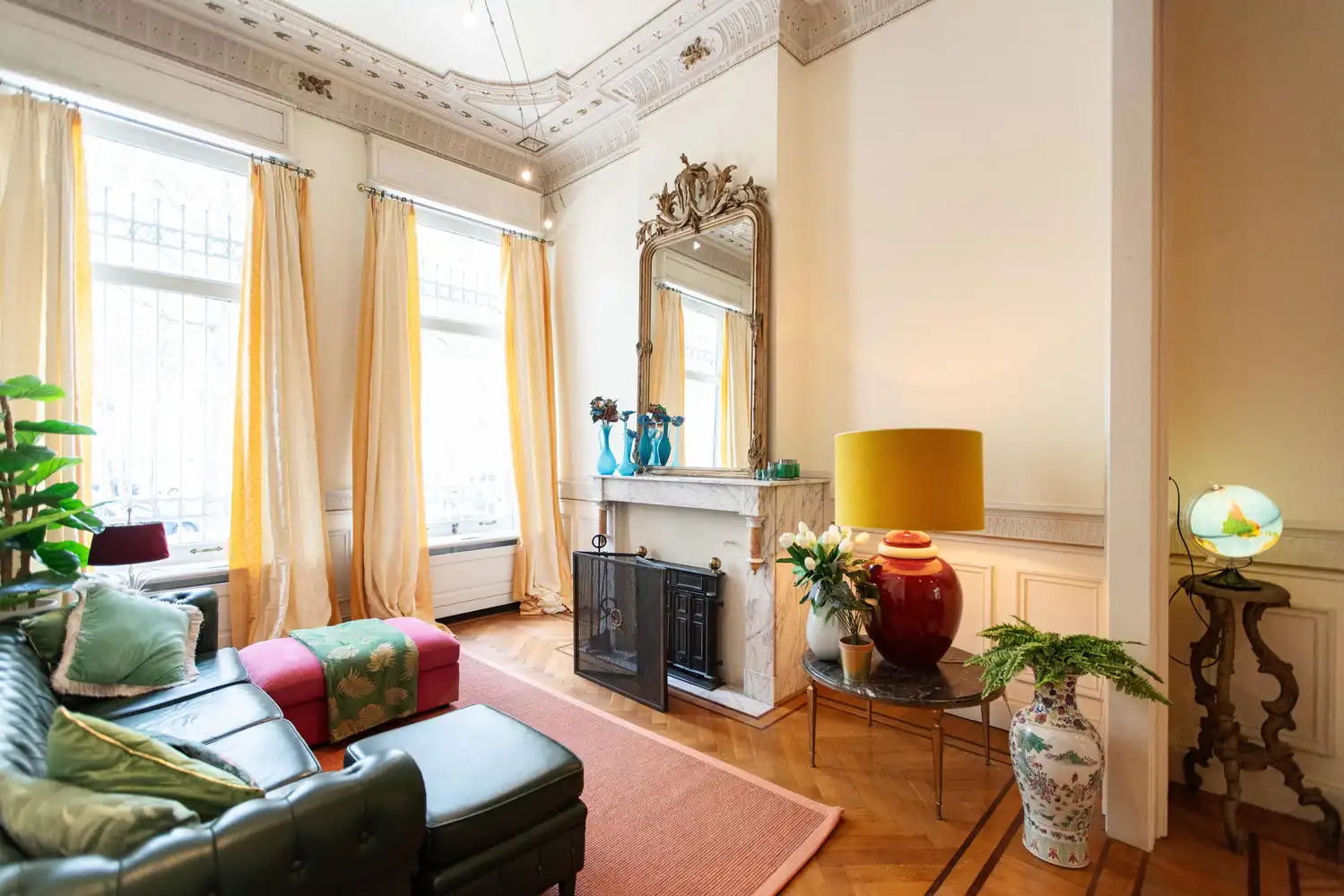 Ruime en luxueuze neoclassicistische herenwoning incl. dubbele garage en veelzijdige mogelijkheden op toplocatie te Antwerpen-Zuid foto 6