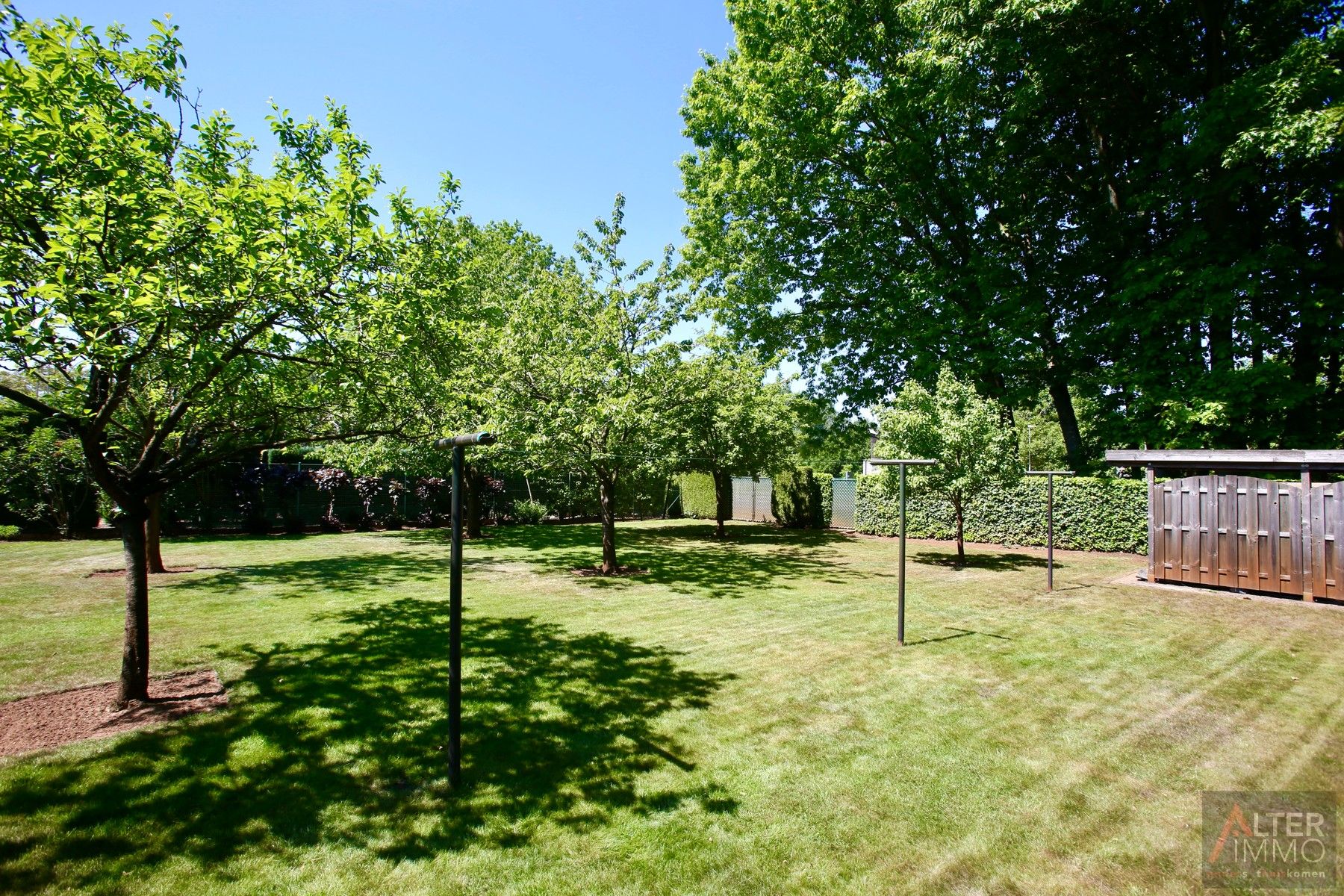 Uitzonderlijke woning op een uitstekende locatie. Top onderhouden,  4/5 slaapkamers op een extra breed (41,5m) perceel van ca. 20 are vlakbij Zolder centrum - prachtige tuin! foto 40