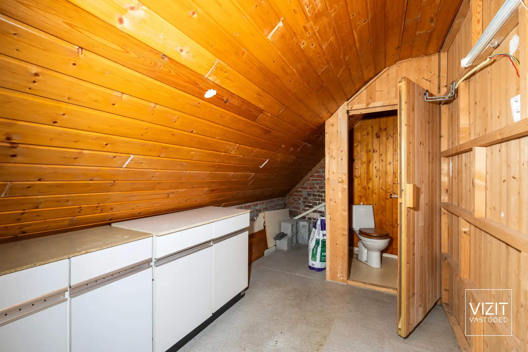 Rustig gelegen halfopen woning met tuin in Meerbeke foto 12