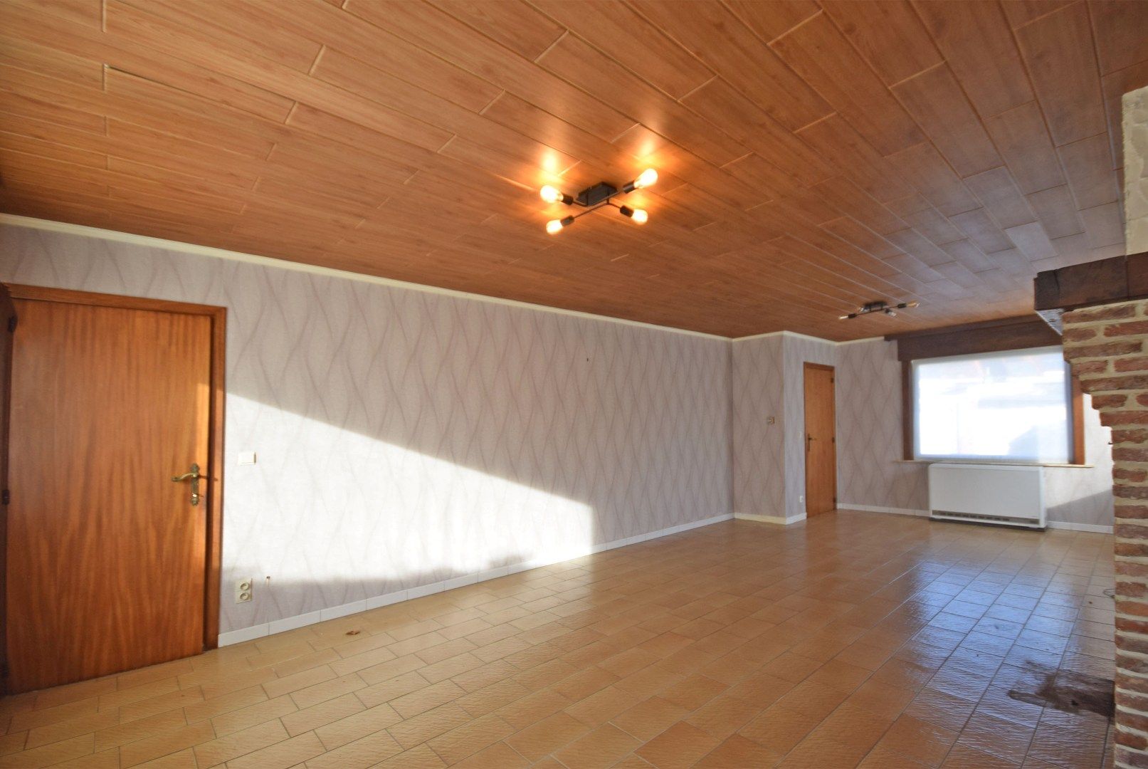 HALFOPEN BEBOUWING MET POTENTIEEL foto 4