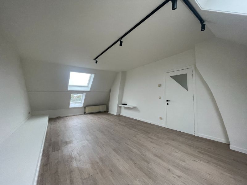 Volledig gerenoveerd dakappartement nabij de Visserij foto 3