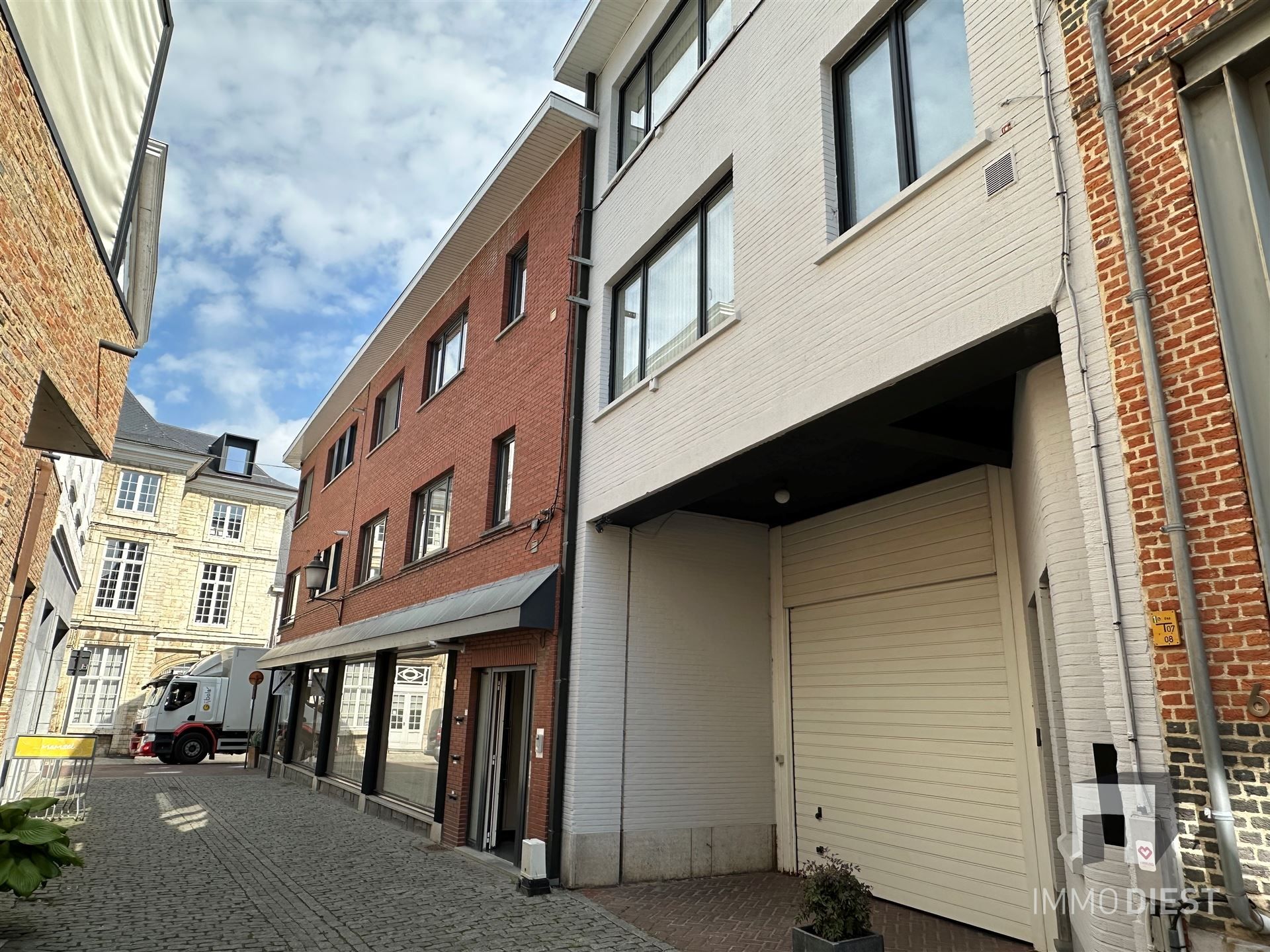 Building centrum Diest - handelspand, 2 appartementen en parking foto 26