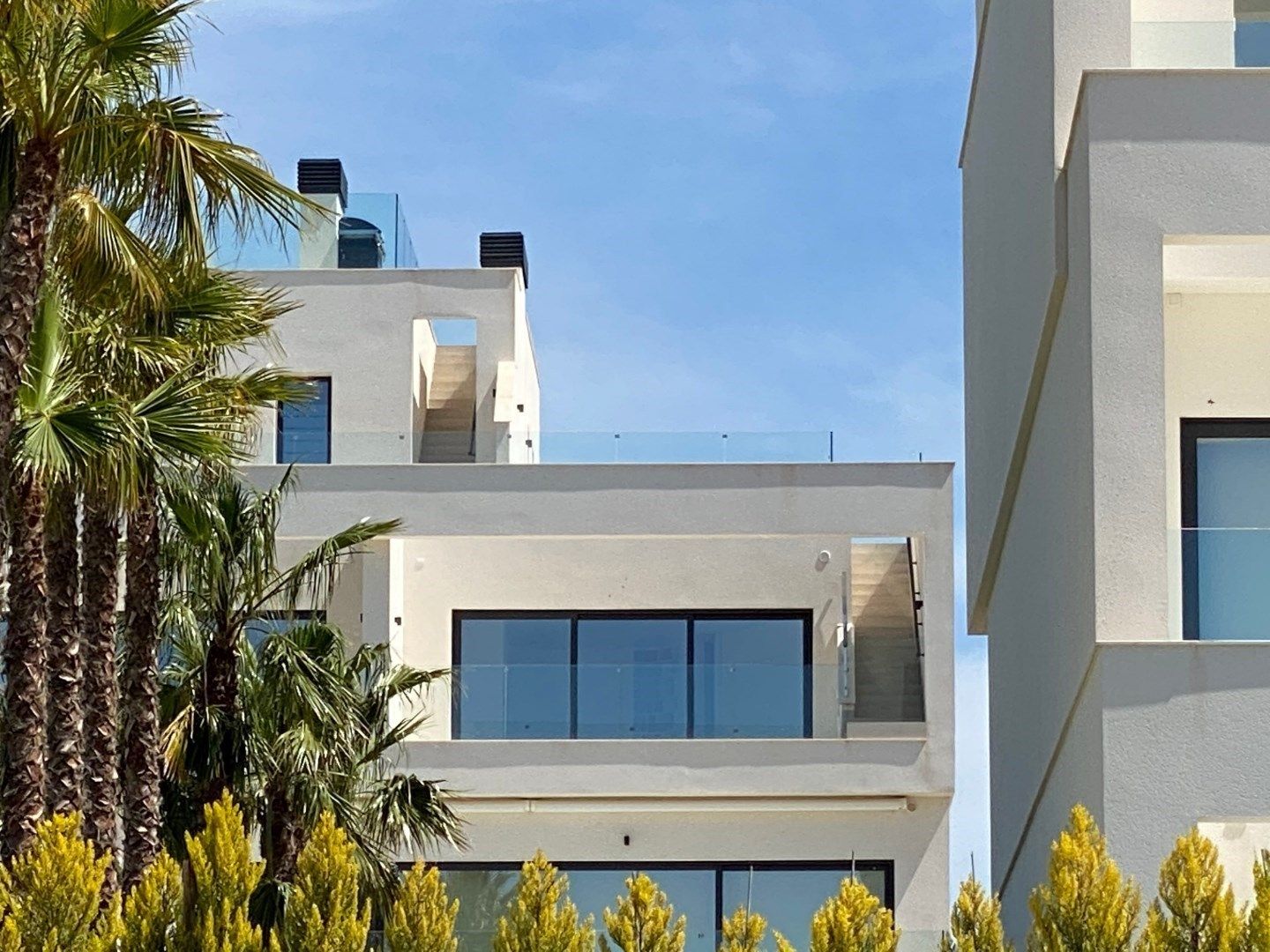 Perfect gelegen penthouse met zeezicht te Las Colinas (Alicante) foto 15