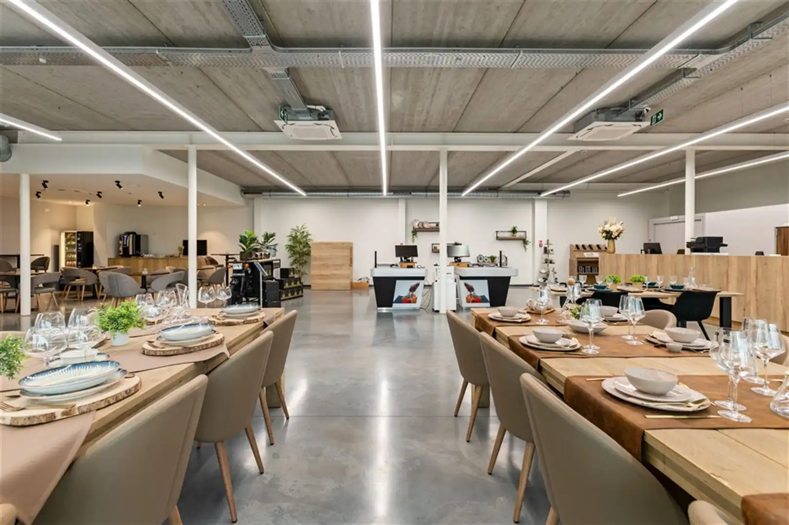 Moderne instapklare kantoren te huur foto 27