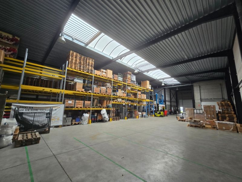 Magazijn te huur foto 3