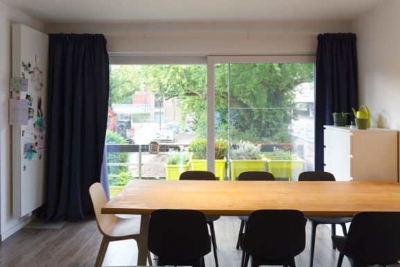 Verzorgd appartement met 3 slaapkamers, terras en autostaanplaats foto 4