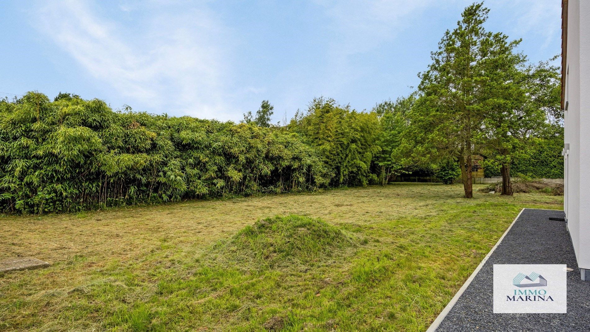 Gerenoveerde woning op ca 20a met zicht op velden te Begijnendijk.  foto 24